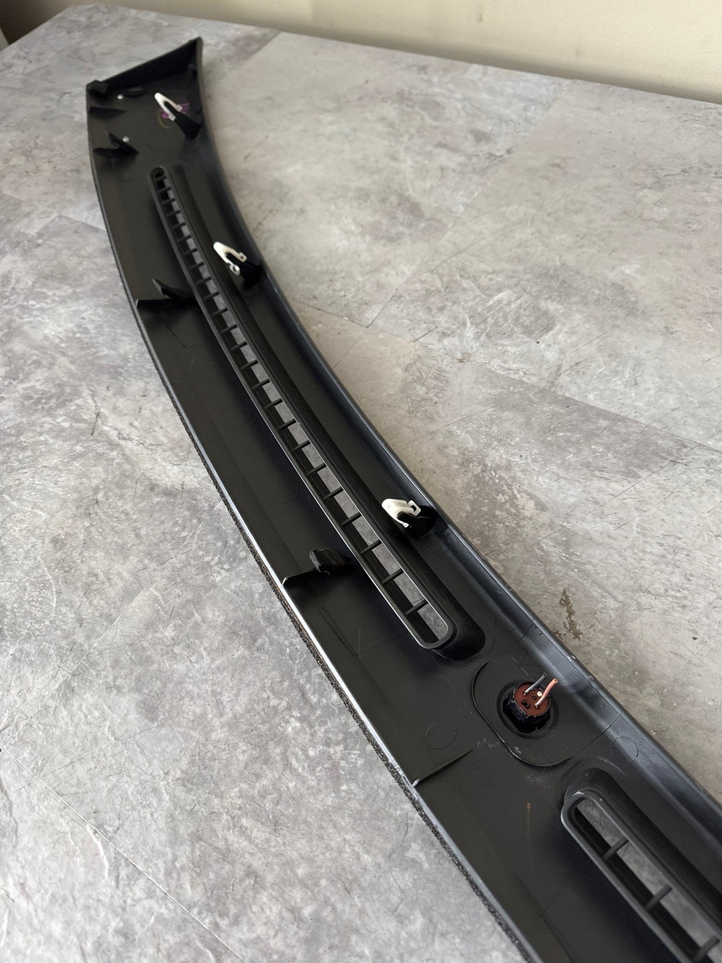 2004-2007 Subaru Impreza WRX STi OEM Interior Front Dash Defrost Vents Trim (2)