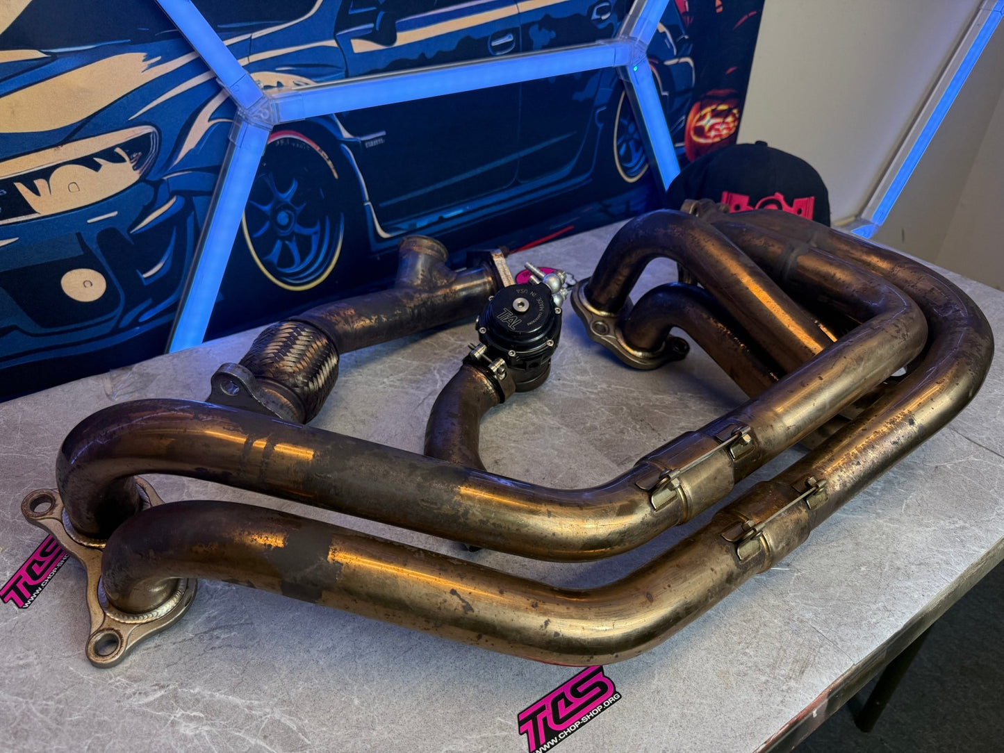 TOMEI UNEQUAL LENGTH HEADER & TIAL 38 MM EWG KIT WASTEGATE SUBARU STI & WRX