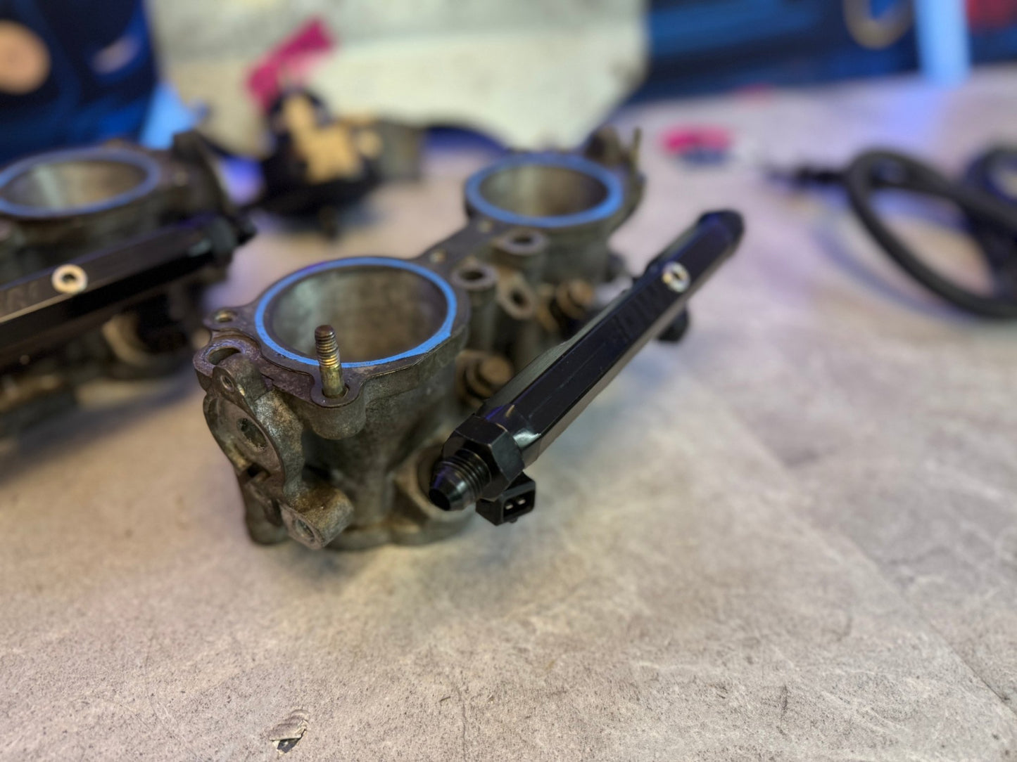 DW fuel kit “ side feed conversion “ 2004 - 2006 SUBARU STi & 2002 - 2007 WRX TGV’s , LINES , FUEL LAB FPR & 1200 CC injectors