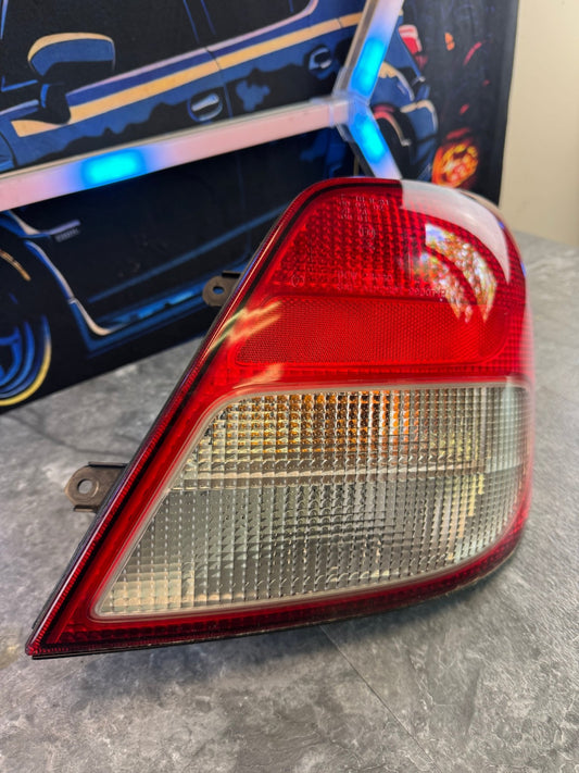 2002-2003 Subaru Impreza WRX OEM RH Side Tail Light Assembly Sedan A4
