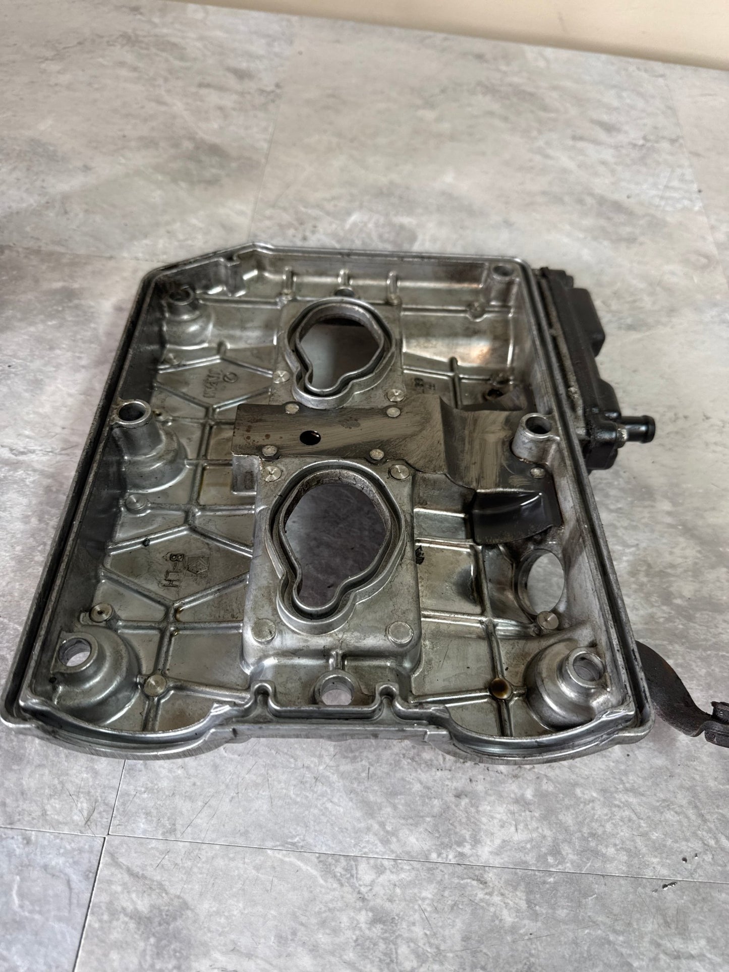 OEM LH Driver Side Valve Cover 2002-2005 Subaru Impreza WRX (02 WRX)