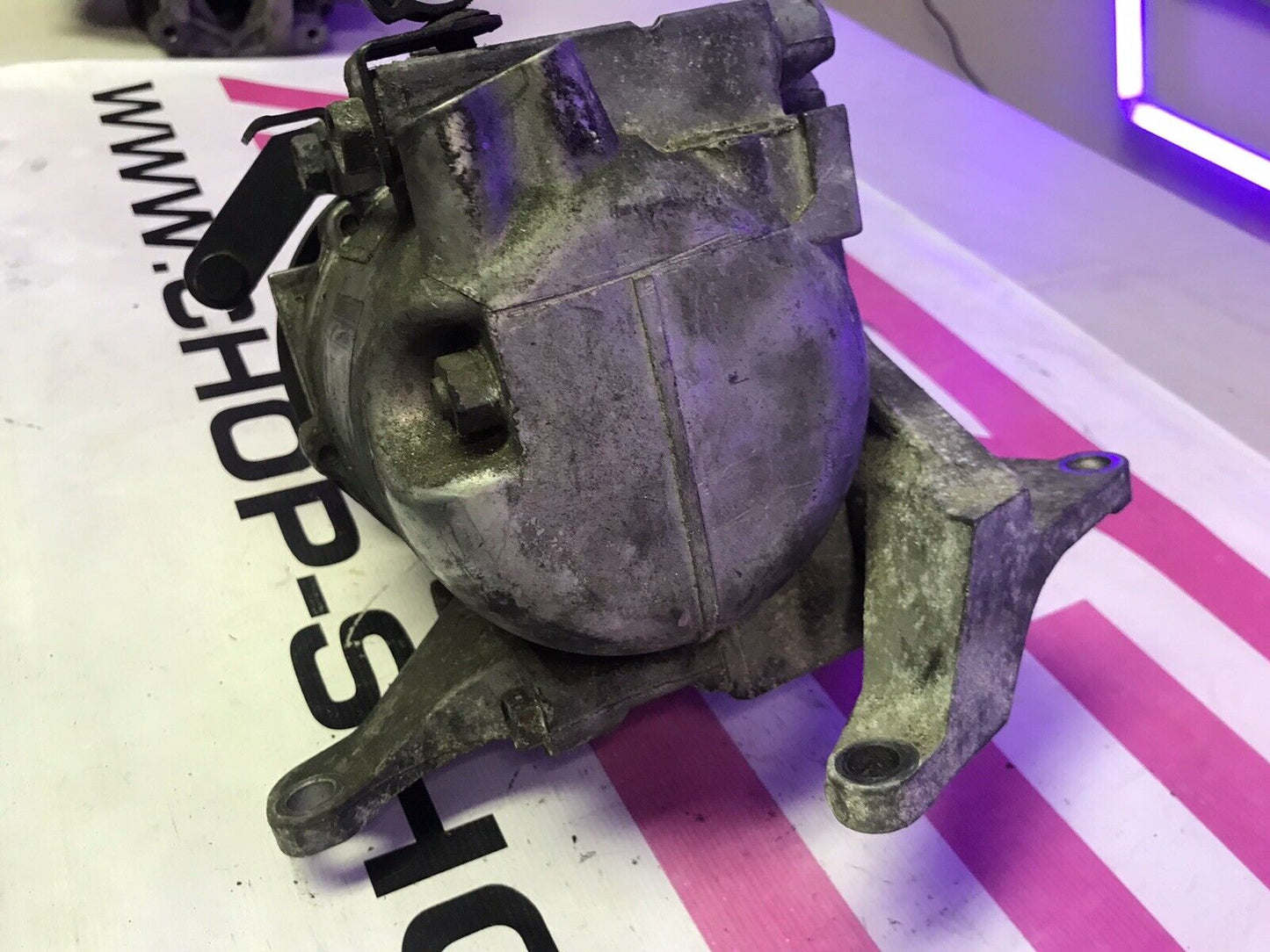 2002 Subaru Impreza WRX AC Compressor 73111FE020