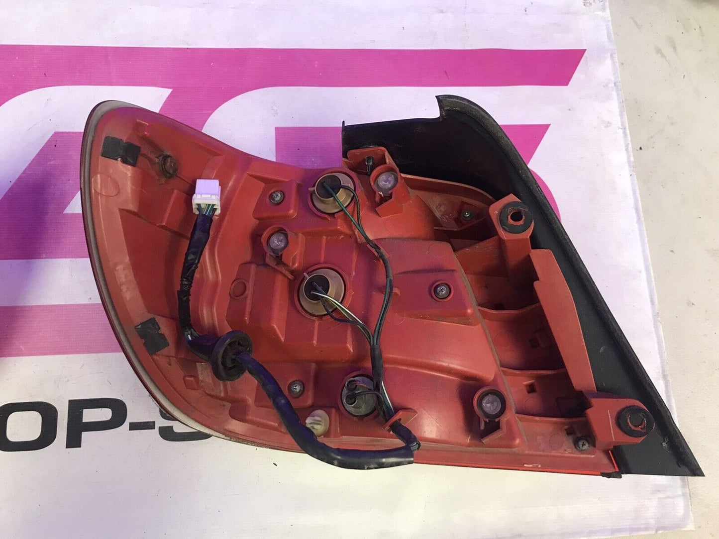 OEM 05-06 Saab Saabaru 9-2x Tail Light Pair Set LH RH