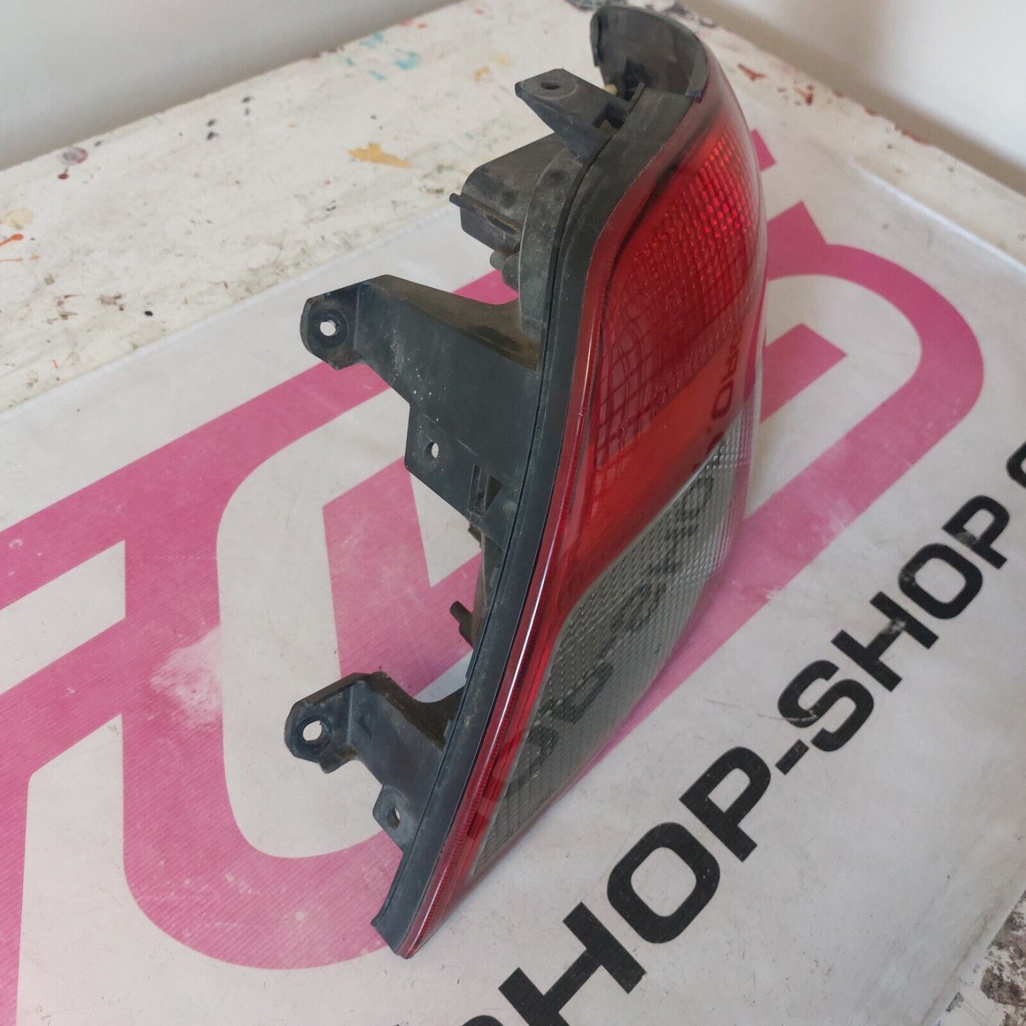 OEM 2002-2003 Subaru Impreza WRX WAGON RH Passenger Side Tail Light Assembly