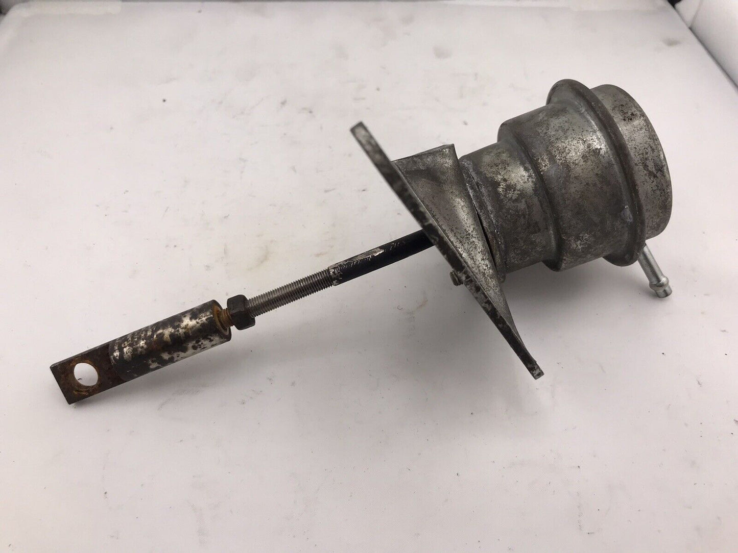 16G Turbo Wastegate w/ Actuator Rod Internal Wastegate IWG TD05