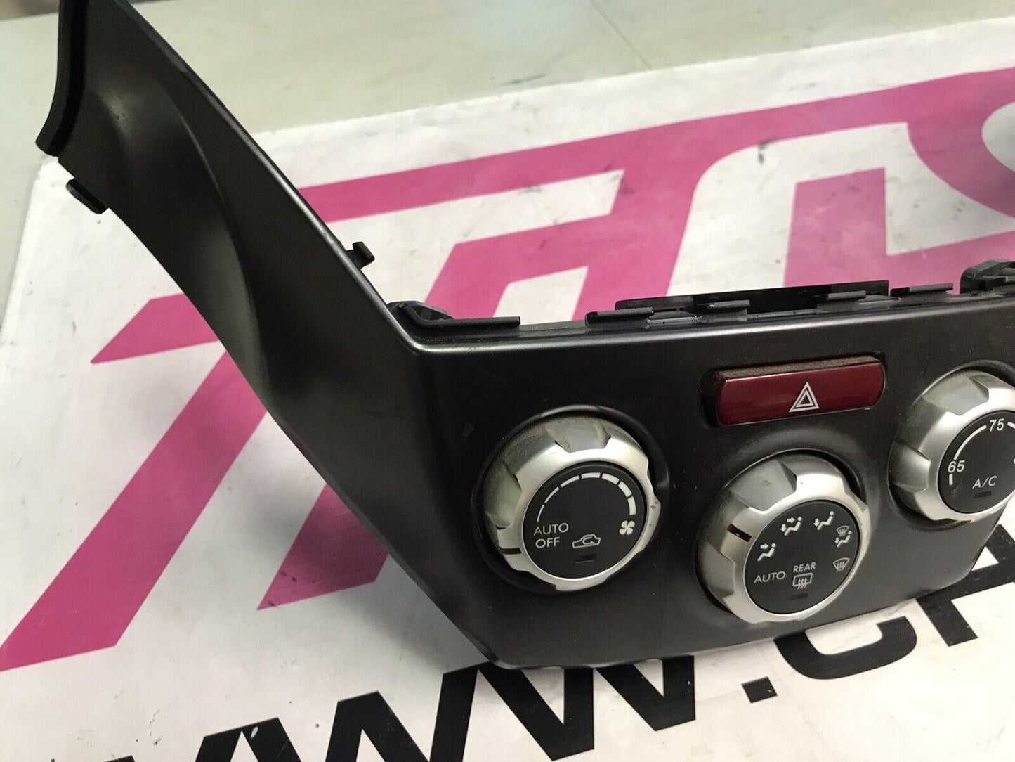 Subaru WRX STi 11-14 OEM Climate Control Heater Assembly w/ Trim and Grill Vent