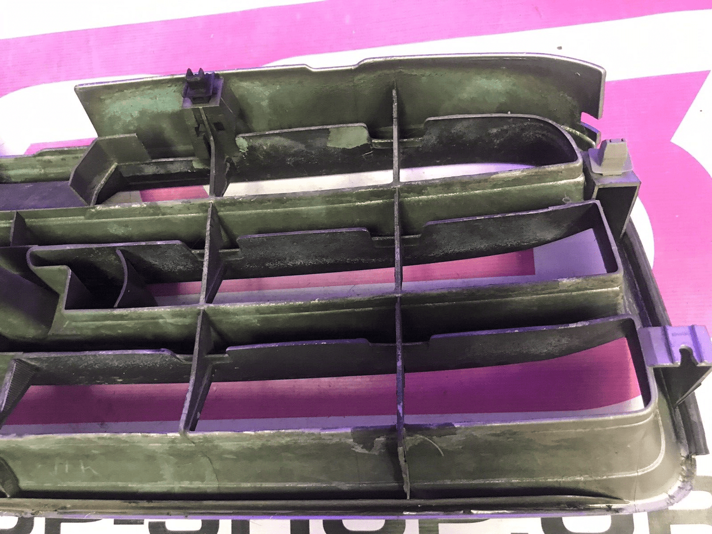OEM Front Grille Assembly Subaru Forester 03-06 91121SA010 91121SA030