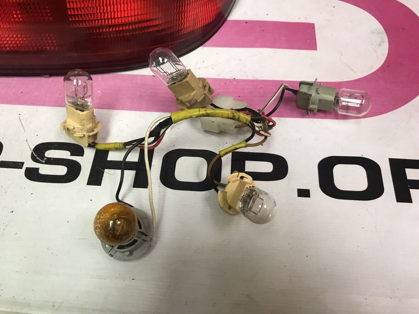 OEM RH Side Tail Light Assembly 02-03 Subaru Impreza WRX Sedan 84201FE030