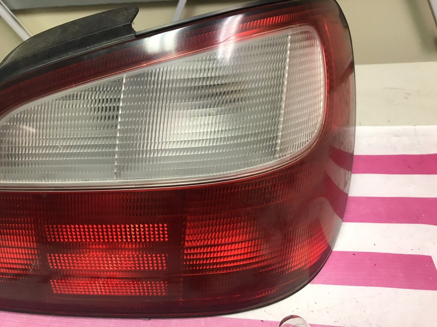OEM RH Side Tail Light Assembly 02-03 Subaru Impreza WRX Sedan 84201FE030