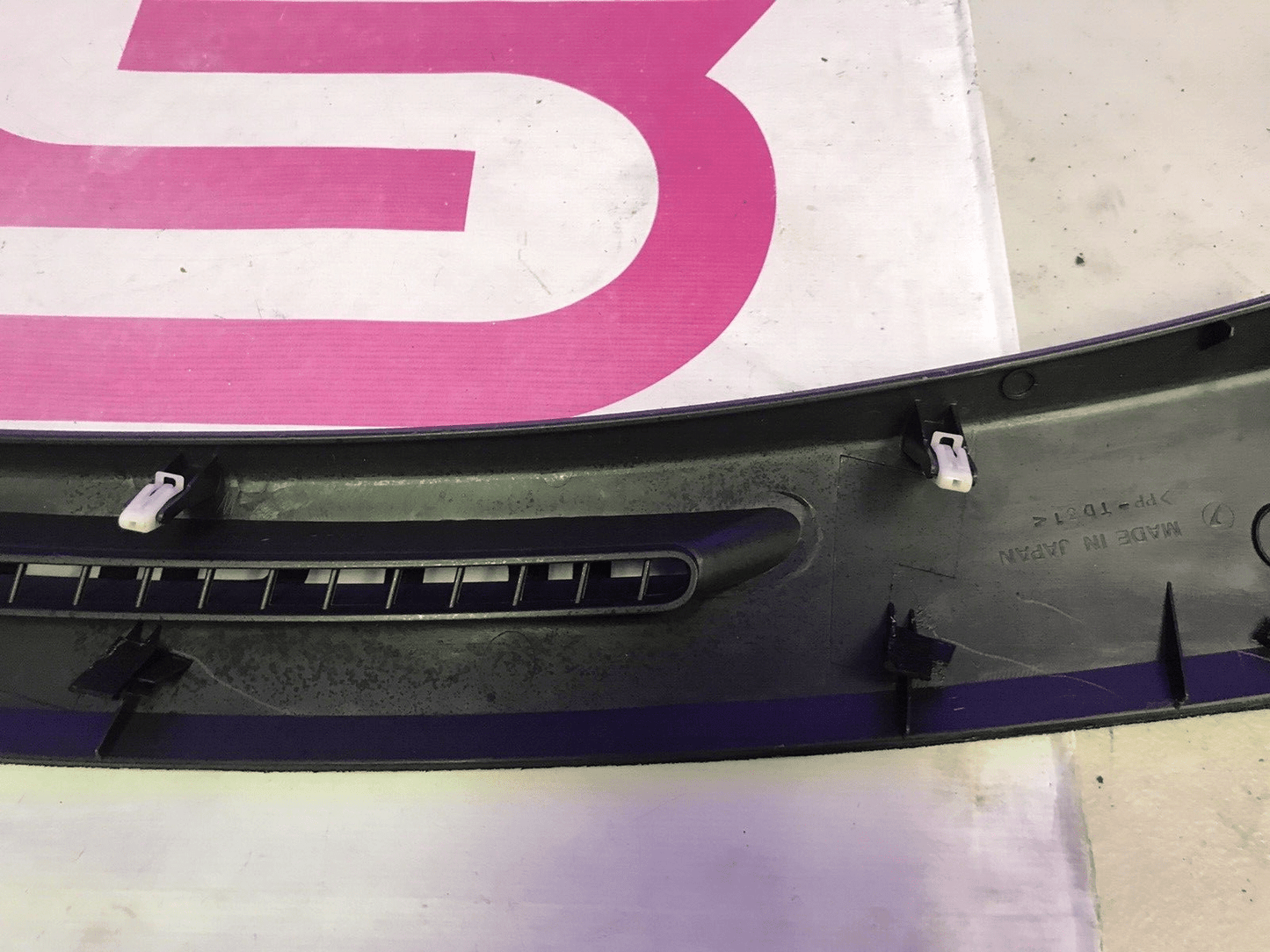 OEM 04-07 Subaru Impreza WRX STi Interior Front Dash Defrost Vents Trim