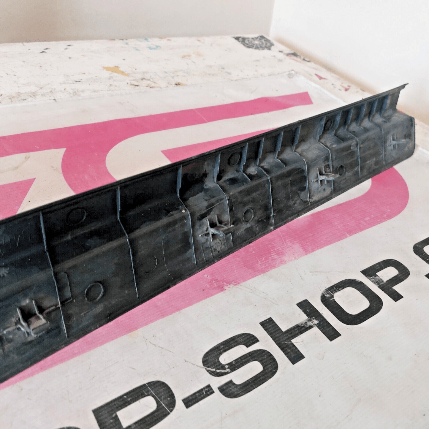 OEM 02-07 Subaru Impreza WRX STi RH Door Sill Trim Panel Scuff 94060FE000