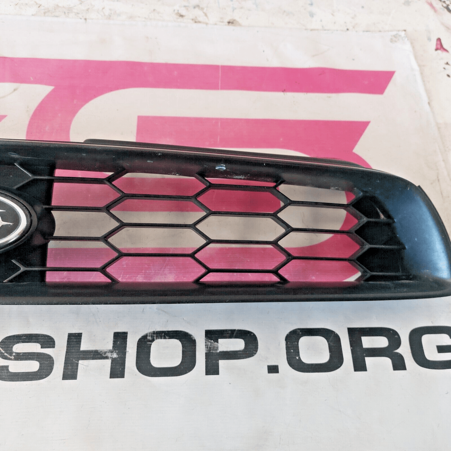 OEM 2002-2003 SUBARU WRX FRONT GRILLE ASSEMBLY 91121FE000