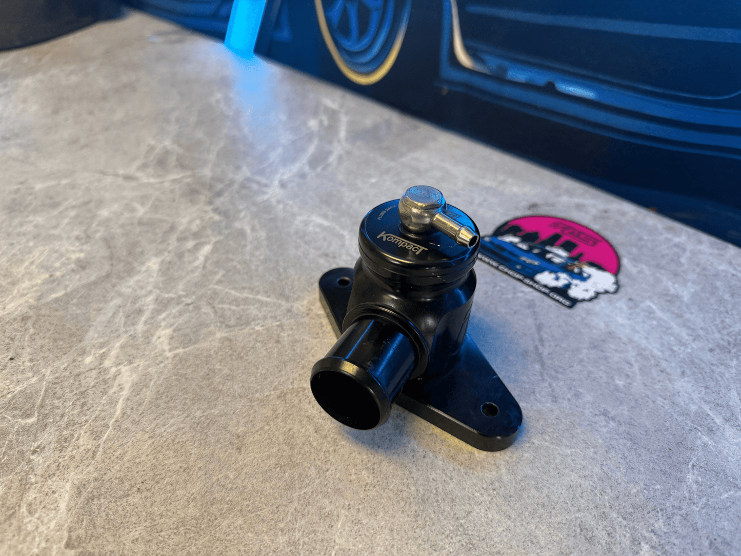 Turbosmart Kompact bypass valve diverter valve recirculating blow off valve 2008-2014 Subaru WRX