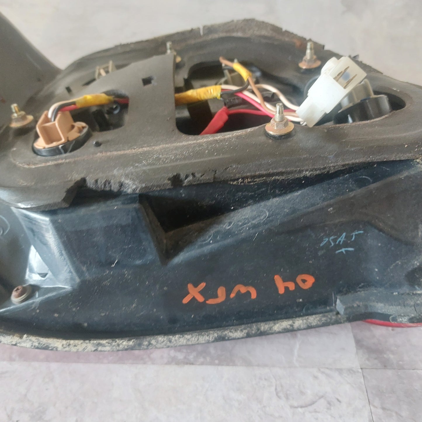 OEM RH Passenger Side Tail Light Assembly 2004-2005 Subaru Impreza WRX STi