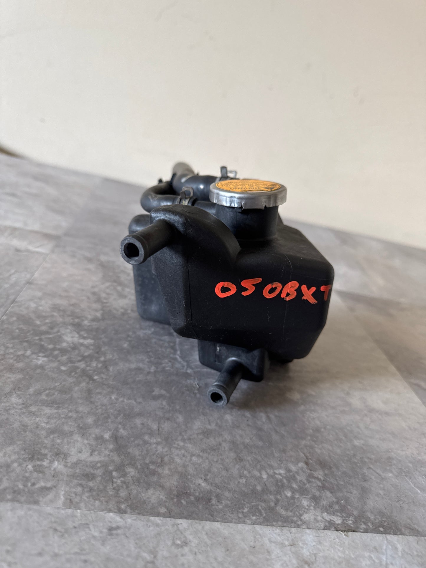 2002-2007 Subaru Impreza WRX STi OEM Tank Assembly Water
