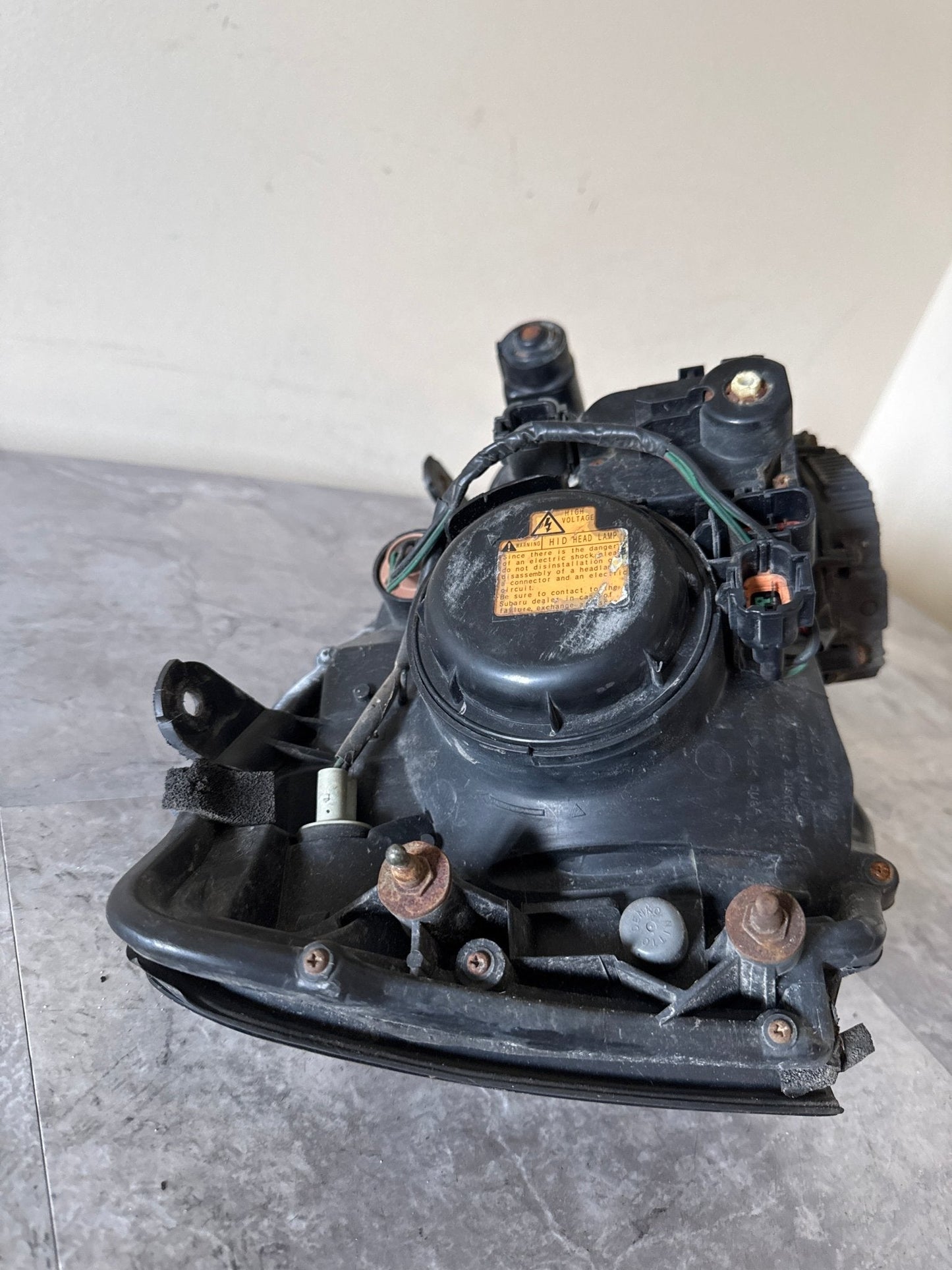 OEM 2004-2005 Subaru Impreza WRX STi LH Driver Side Headlight Assembly