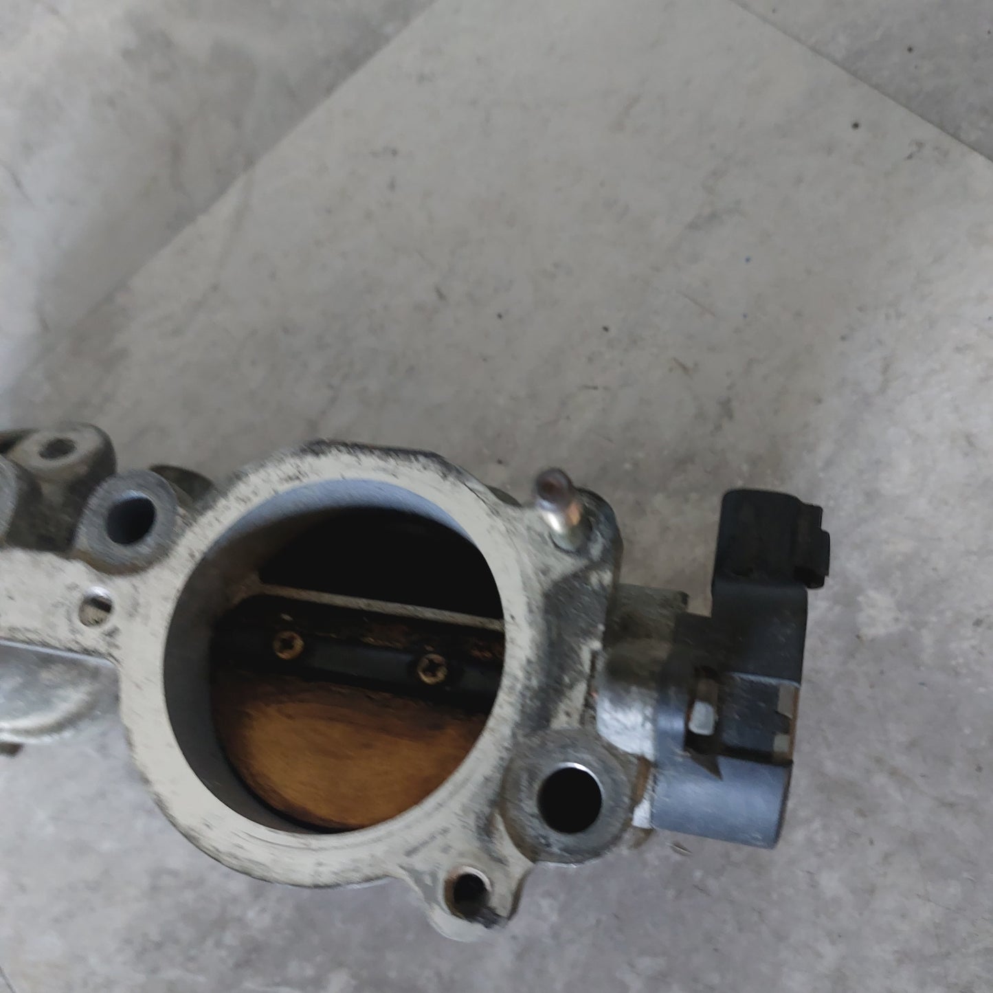 OEM 2004-2007 Subaru Impreza WRX RH Pass Side TGV Top Feed 14011AB361