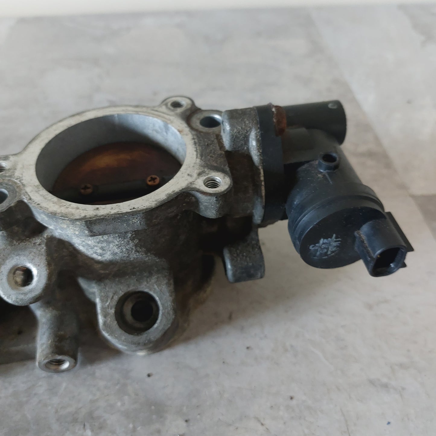 OEM 2004-2007 Subaru Impreza WRX RH Pass Side TGV Top Feed 14011AB361