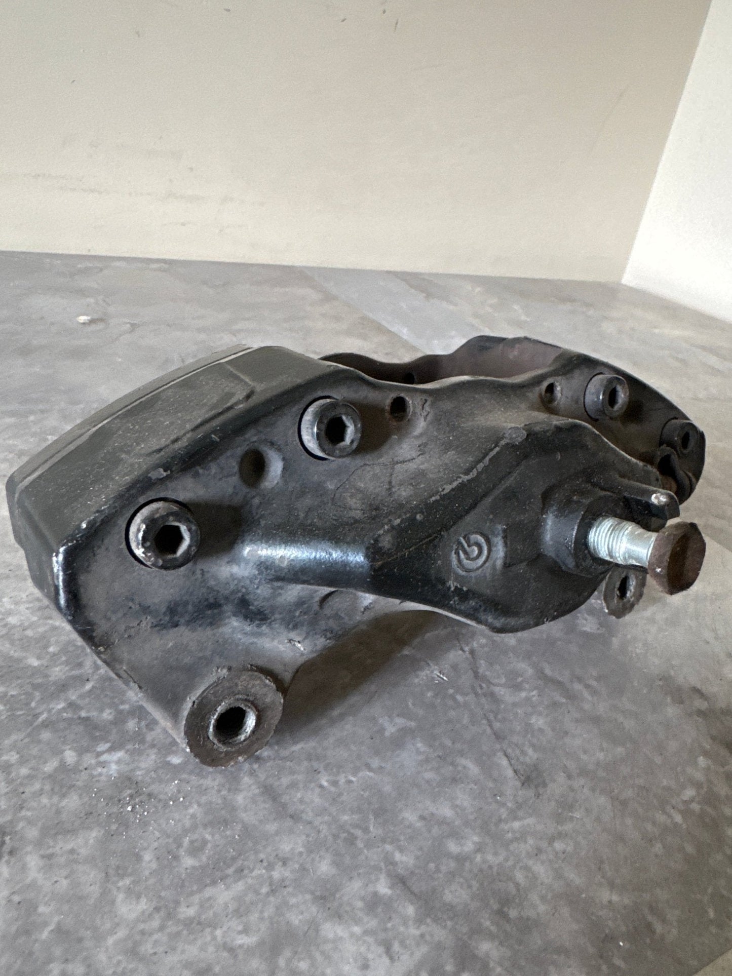 08-17 SUBARU WRX STI OEM DRIVER REAR BREMBO BRAKE CALIPER BLACK SINGLE