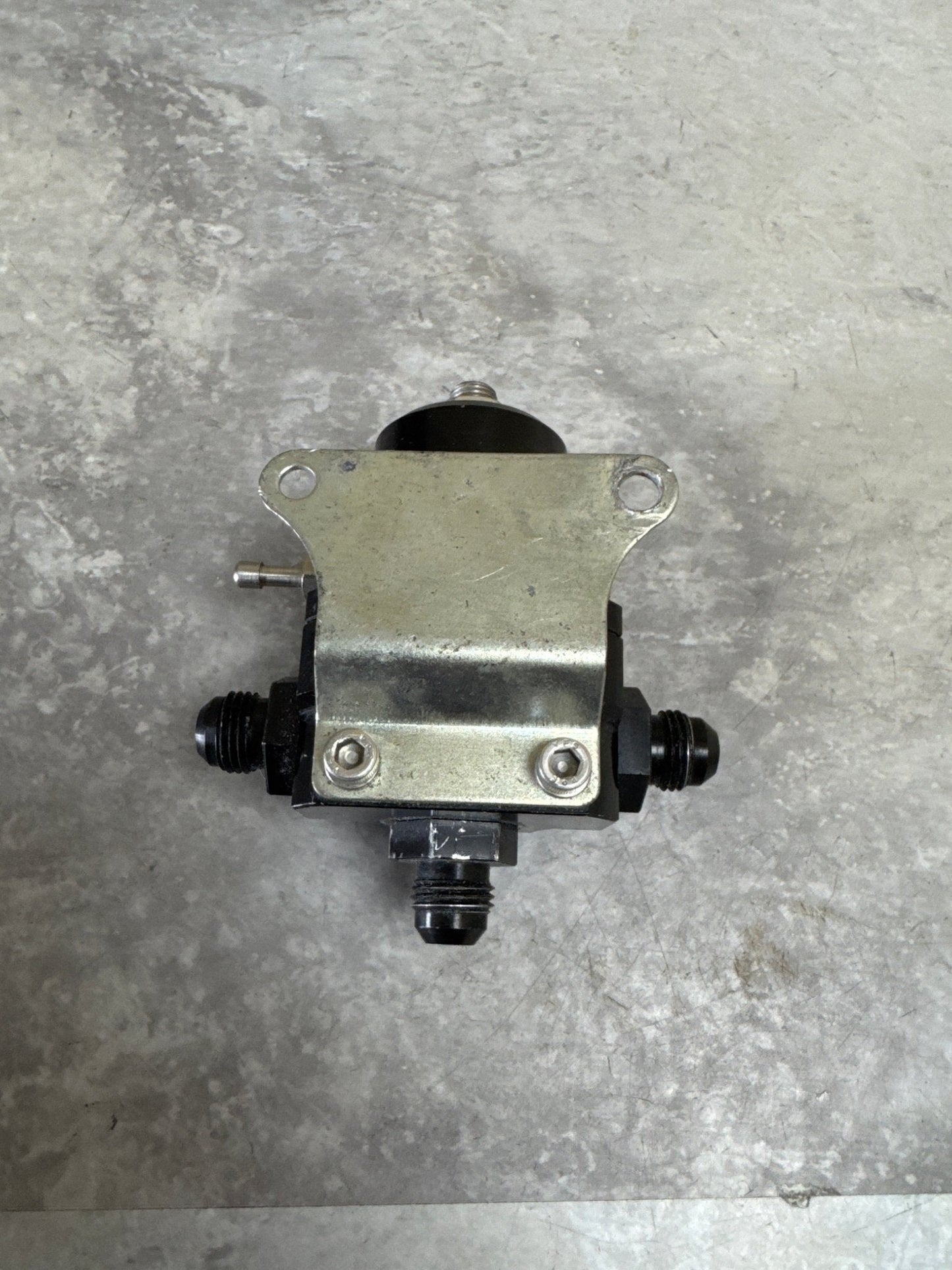 A1000 EFI Fuel Pressure Regulator + Fittings