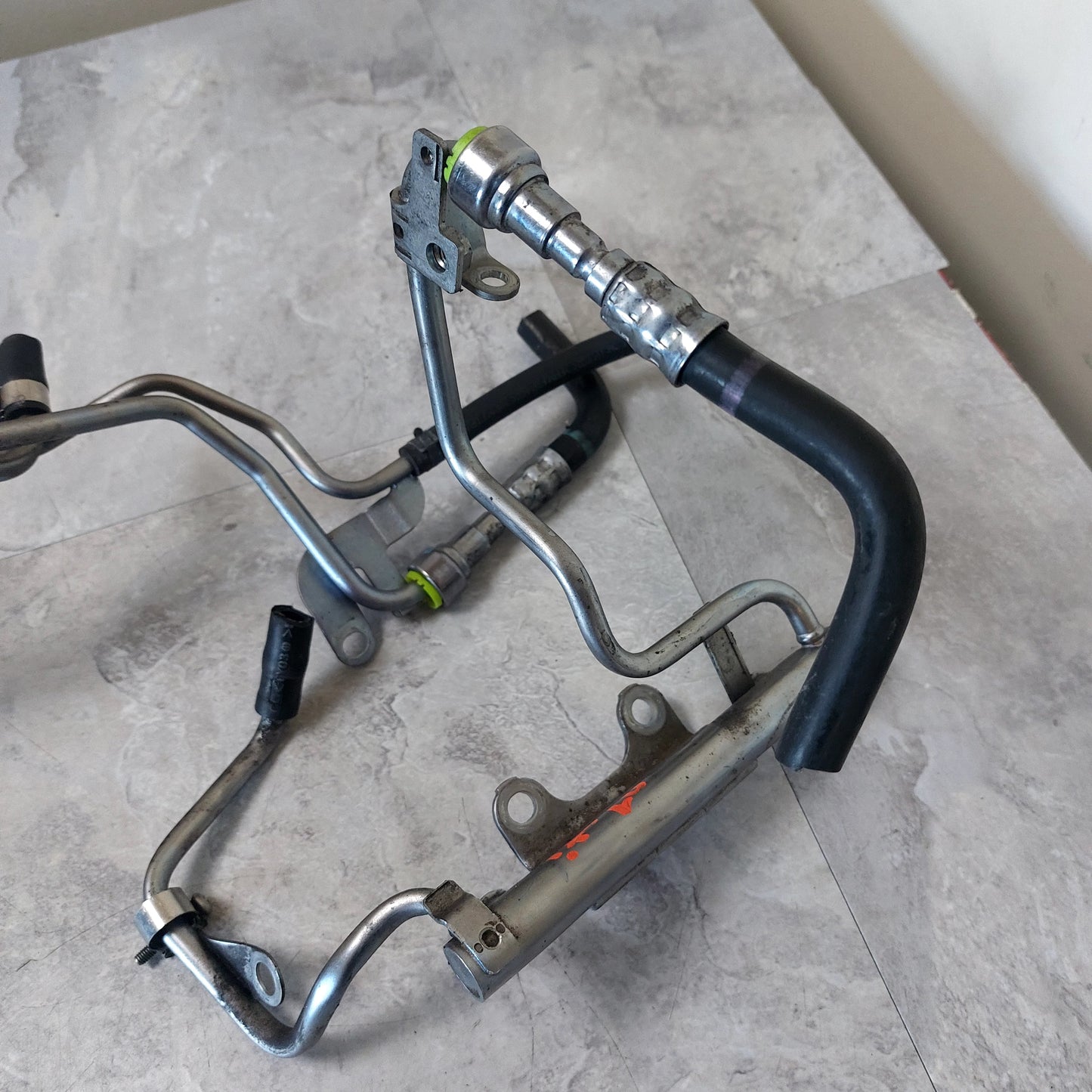 OEM 2004-2007 Subaru Impreza WRX STI Fuel Rails Lines Assy