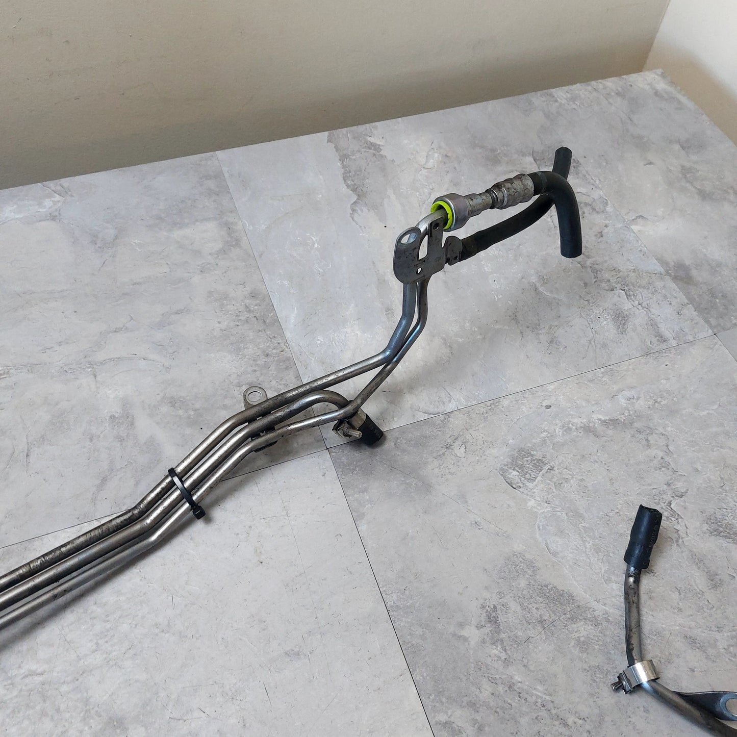 OEM 2004-2007 Subaru Impreza WRX STI Fuel Rails Lines Assy