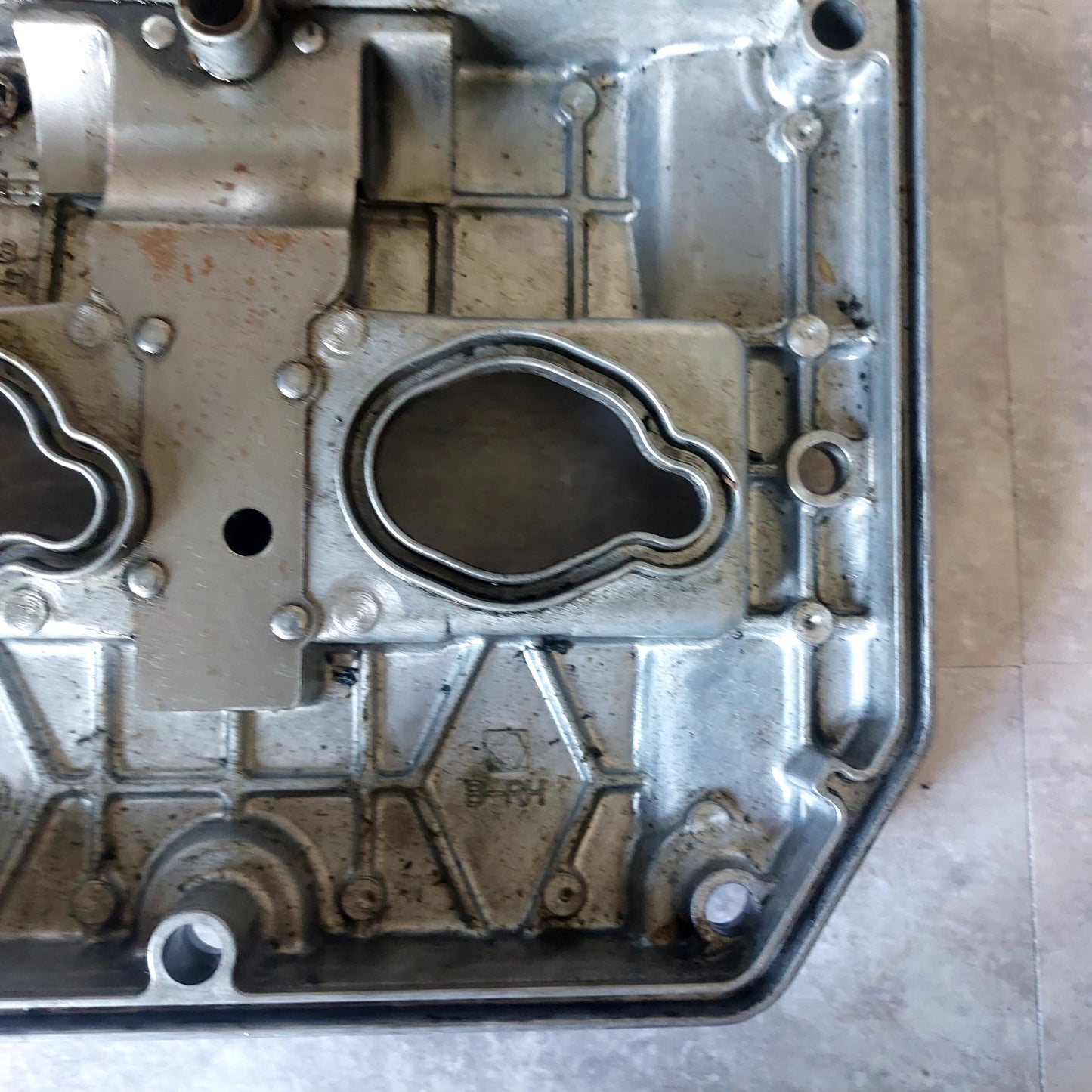 OEM RH Pass Side Valve Cover 2002-2005 Subaru Impreza WRX
