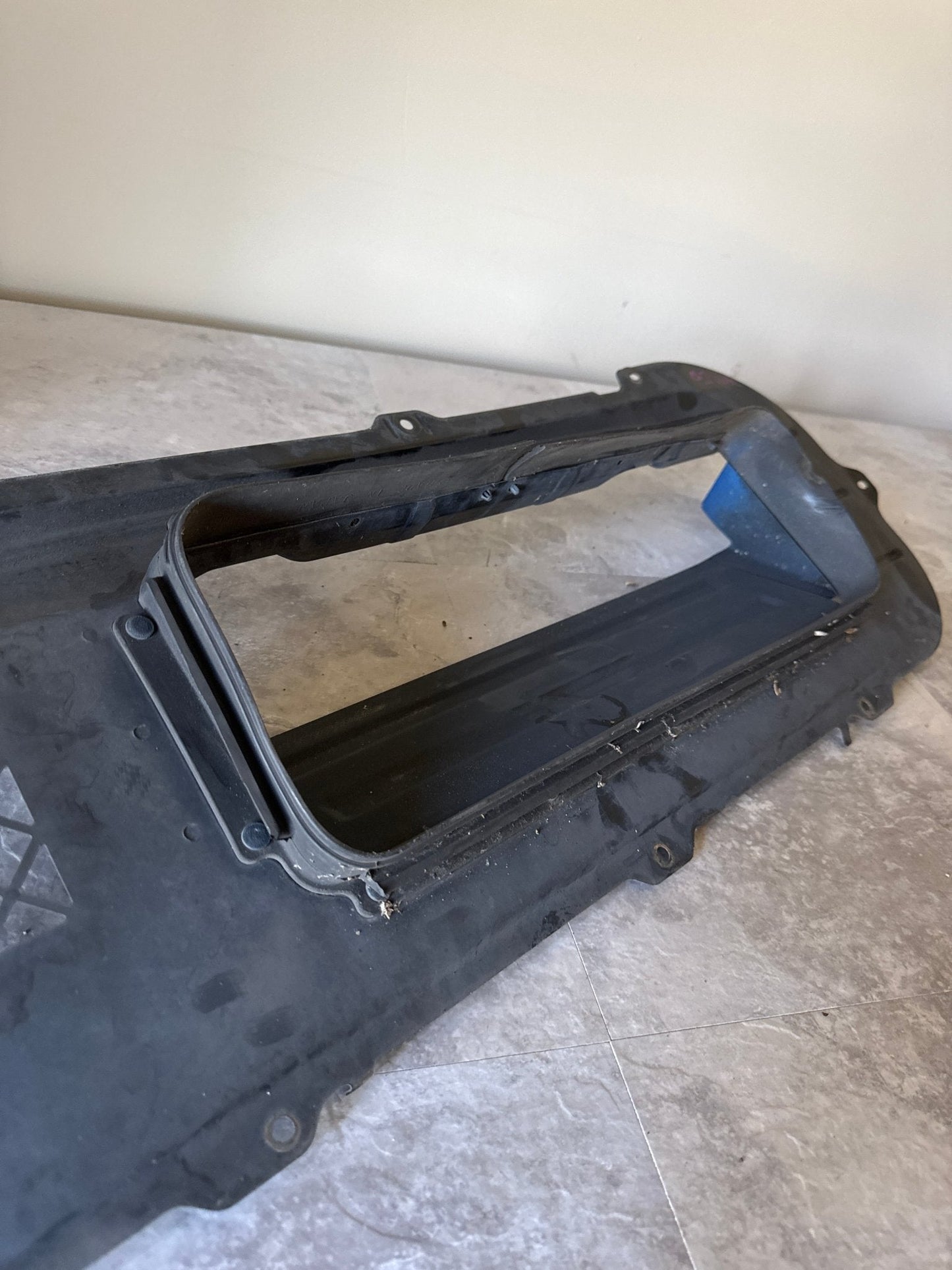 OEM 2002-2003 Subaru Impreza WRX Hood Scoop Splitter Assembly (2)