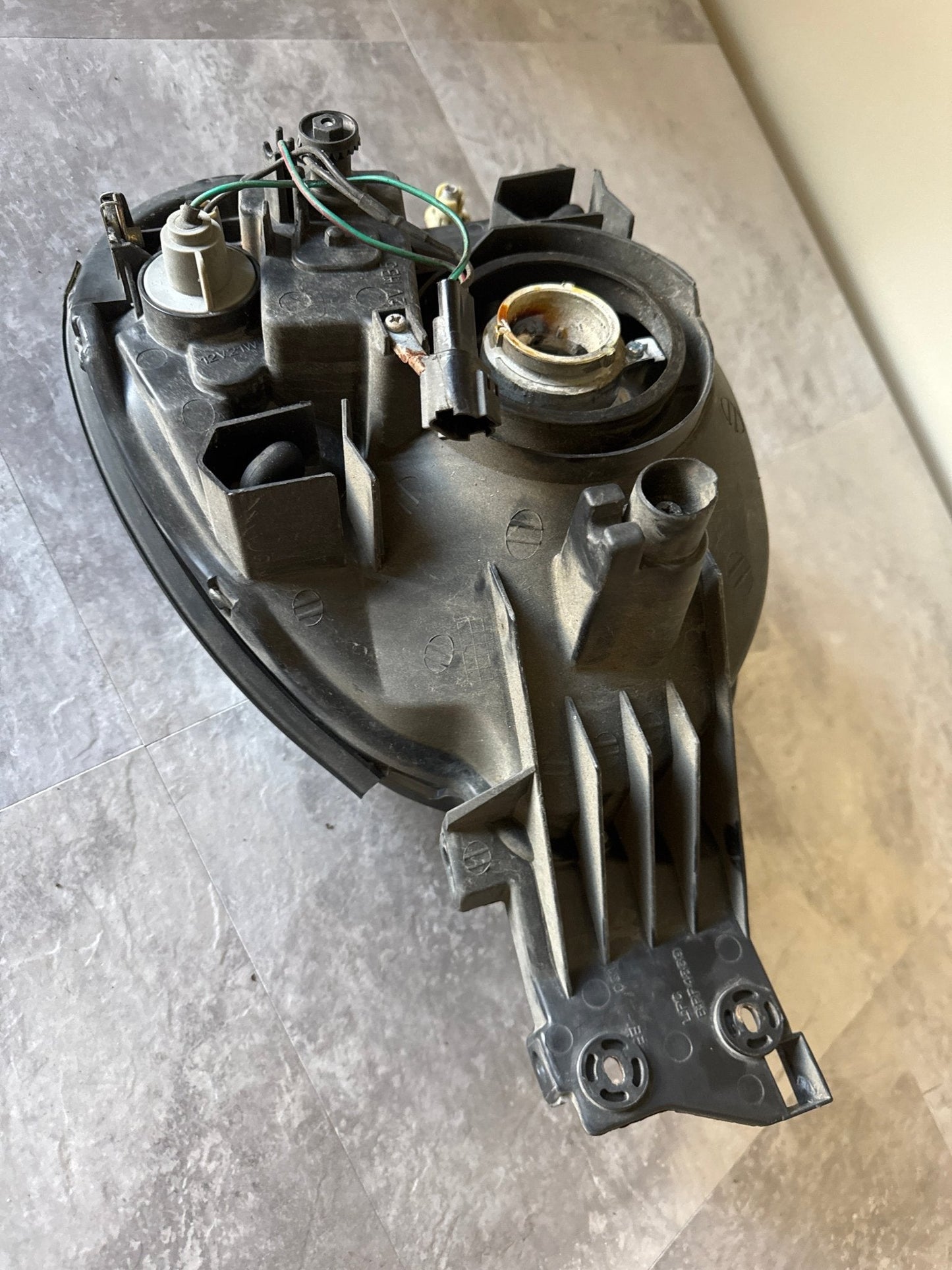 OEM 02-03 Subaru Impreza WRX RH Passenger Side Headlight Assembly (2)