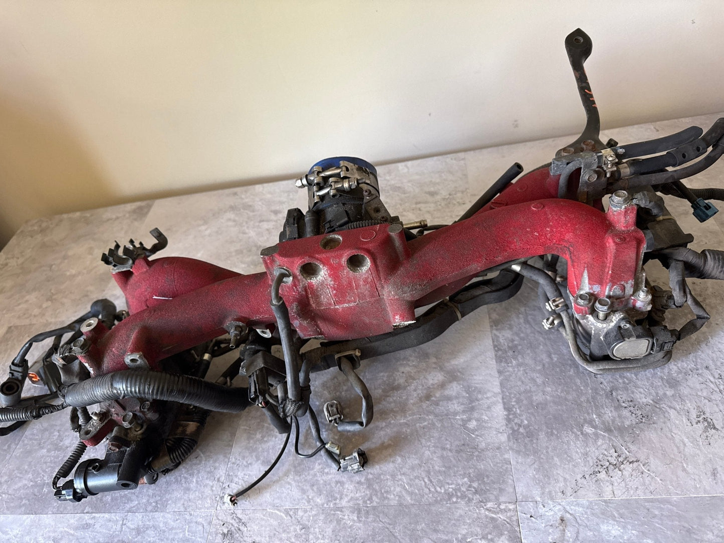 OEM Dressed Engine Intake Manifold 2004 Subaru Impreza WRX STi (2)