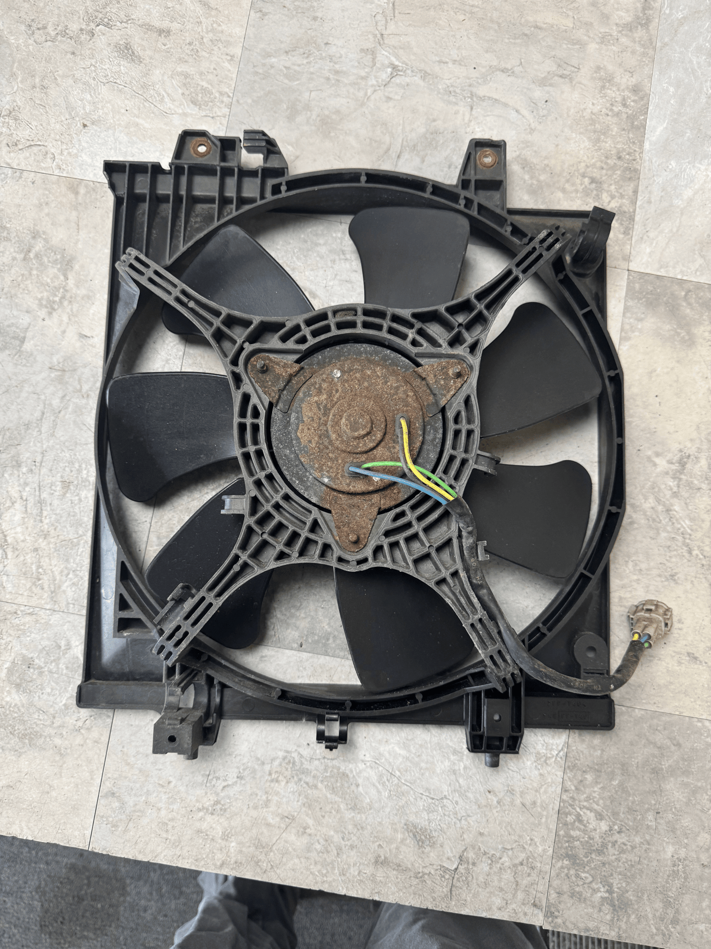 OEM 04-07 Subaru WRX STi LH Radiator Cooling Fan Assembly