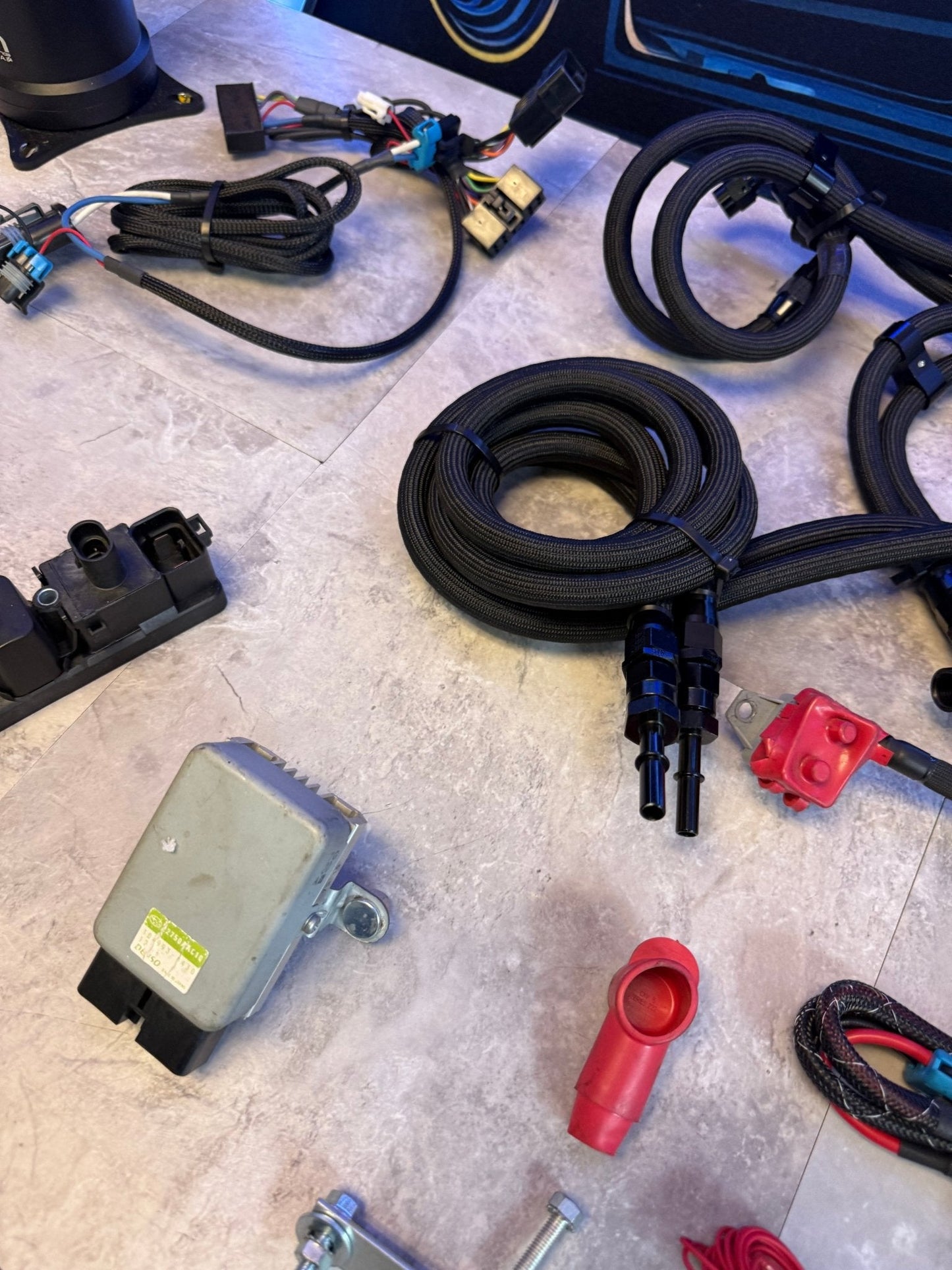 Radium Surge Tank Subaru STi 2015-2021 AEM 340 Pump & I Wire Kit