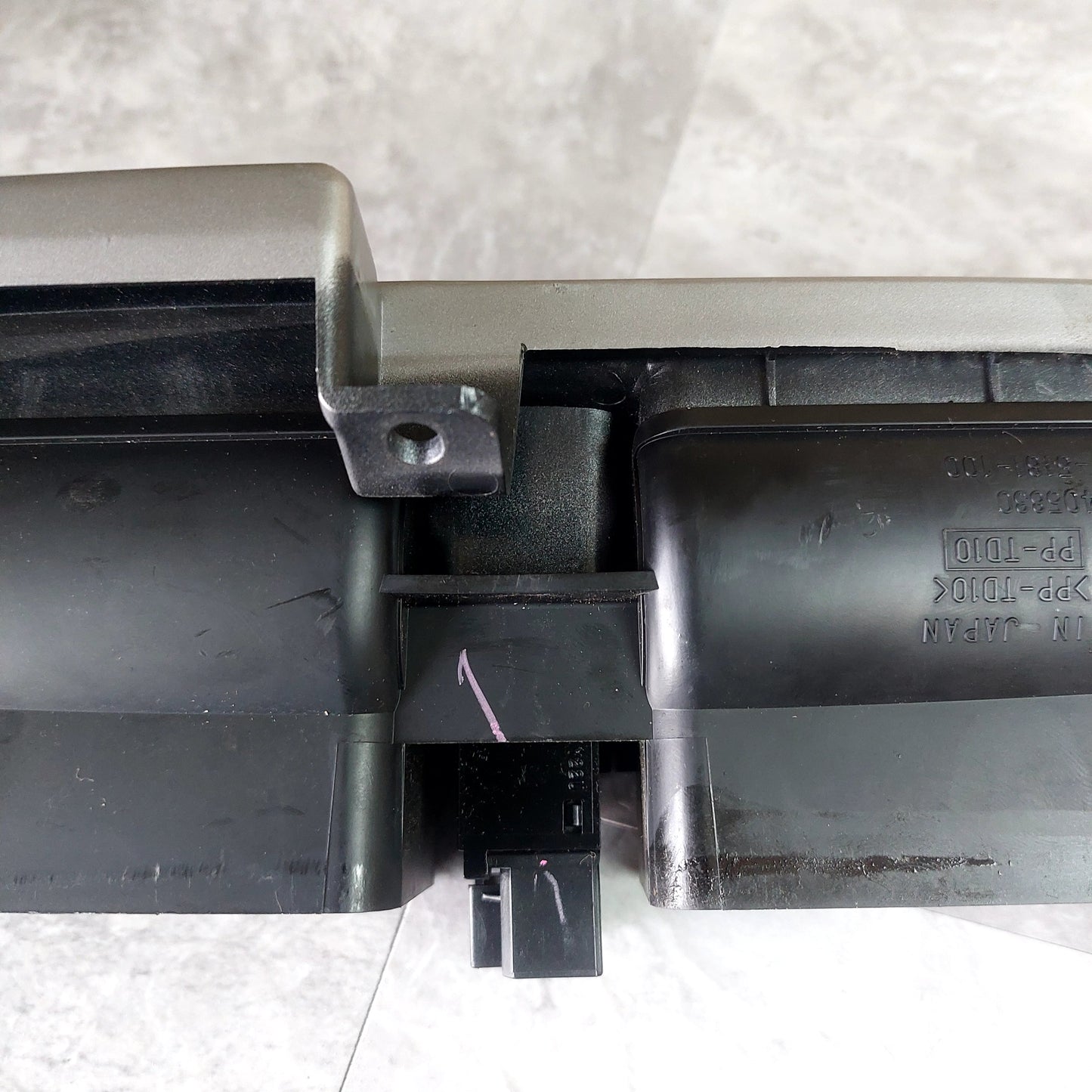 02-04 SUBARU IMPREZA WRX STi CENTER VENT CENTER DASH VENT AC HEATER OEM