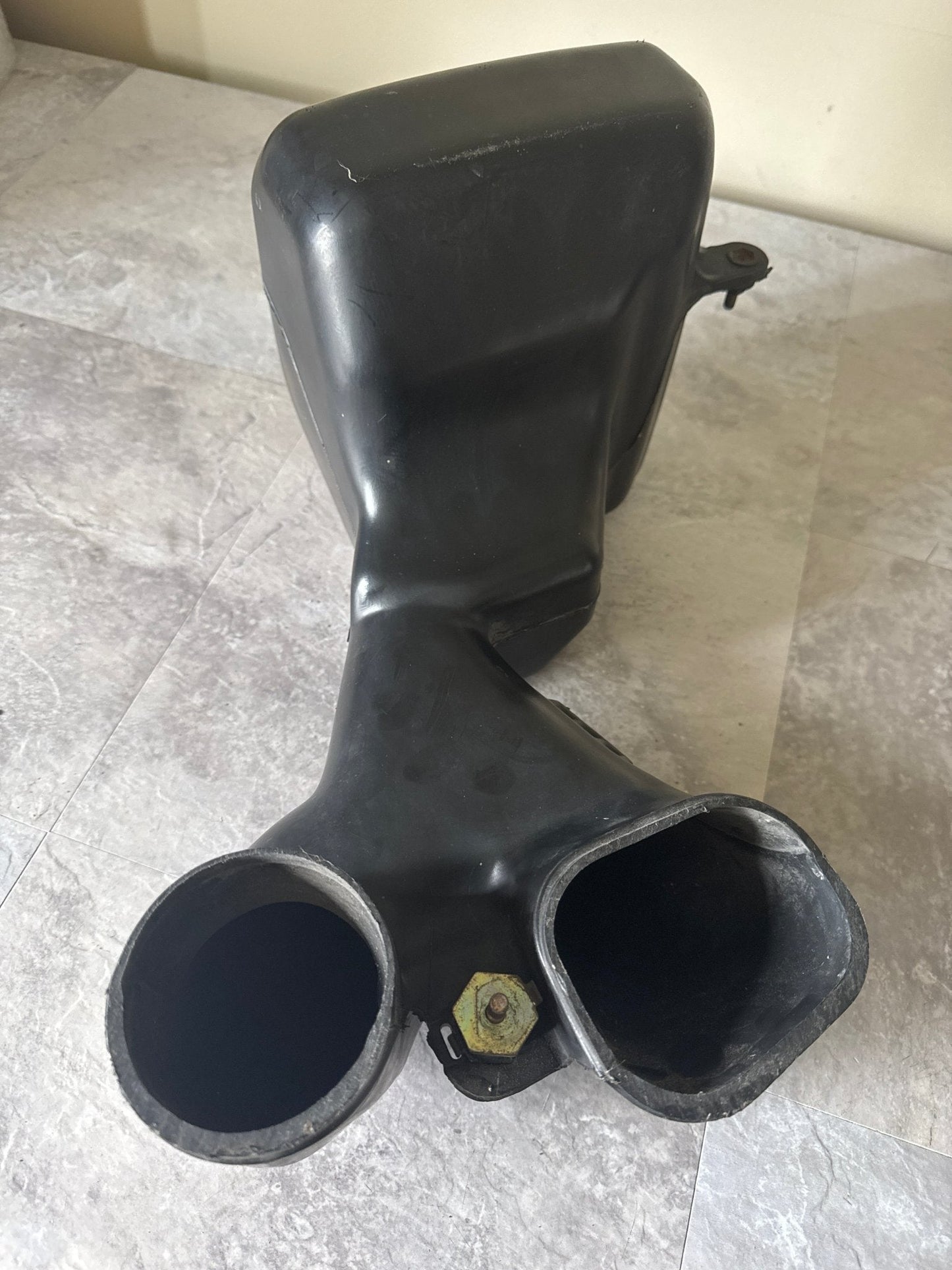 2002-2007 SUBARU WRX & STI AIR INTAKE BOX SNORKEL SILENCER RESONATOR CHAMBER OEM