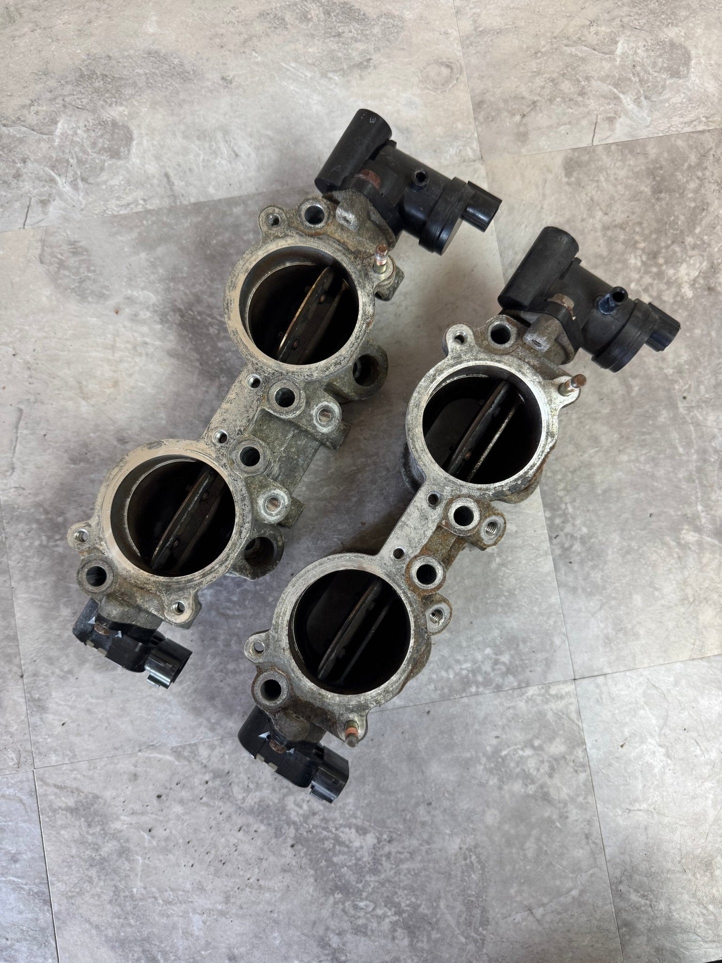 Subaru OEM TGV Housings With Motors And Valves For Subaru 02-07 Impreza WRX/STi Set