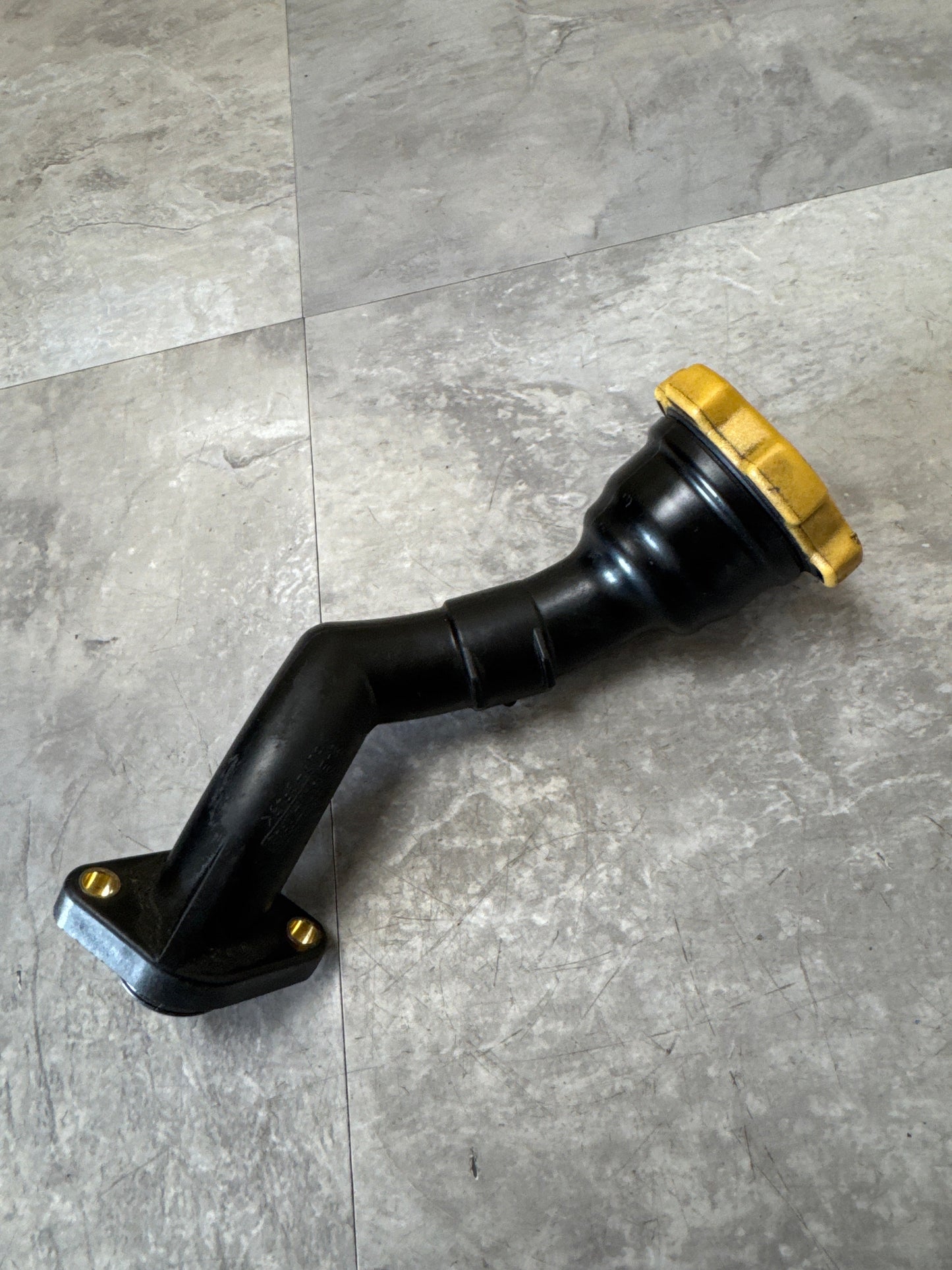 OEM 2010-2011 Subaru Legacy 2.5 Oil Filler Neck