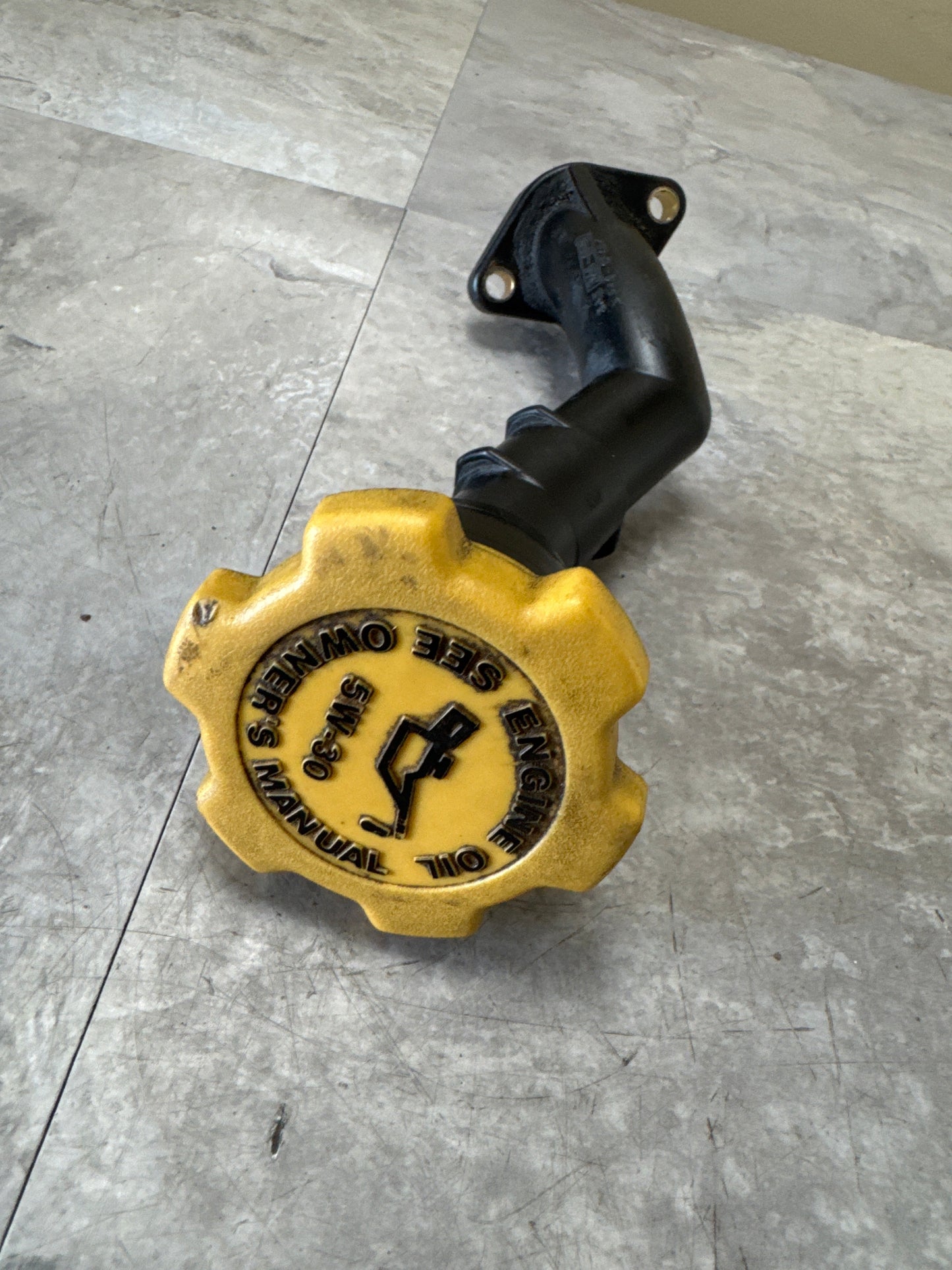 OEM 2010-2011 Subaru Legacy 2.5 Oil Filler Neck