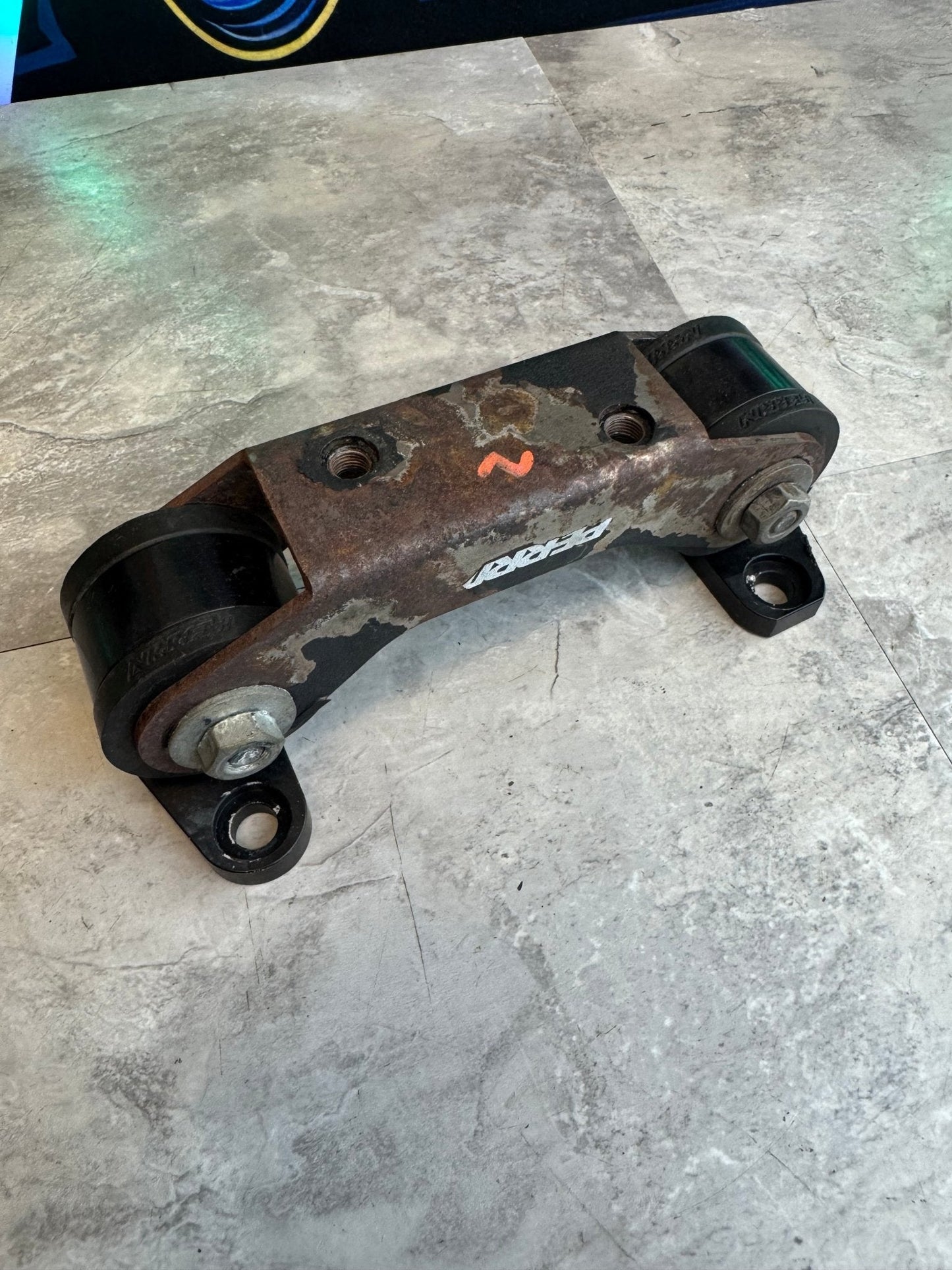 PERRIN Transmission Mount 5MT/6MT Subaru 02+ WRX/04+ STi/05-09 LGT/04-11 FXT/05-09 OBXT