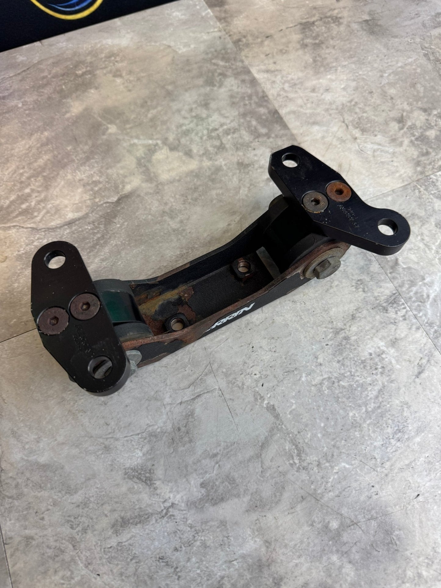PERRIN Transmission Mount 5MT/6MT Subaru 02+ WRX/04+ STi/05-09 LGT/04-11 FXT/05-09 OBXT