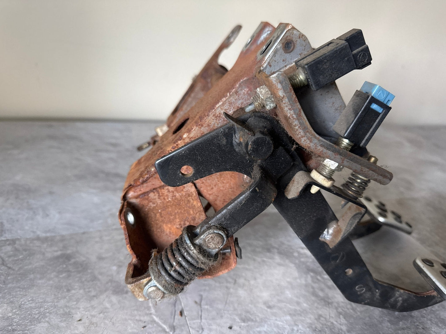 04-06 SUBARU IMPREZA WRX STi MANUAL CLUTCH & BRAKE PEDAL
