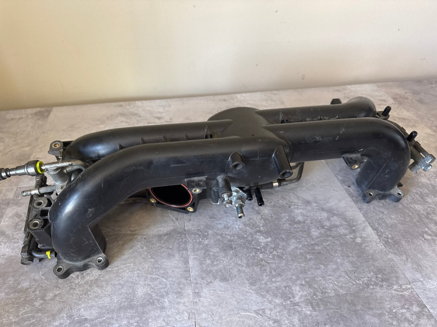2008-2014 Subaru Impreza WRX Air Intake Manifold 2.5L Turbo Engine OEM 08-14 w/ Fuel Lines