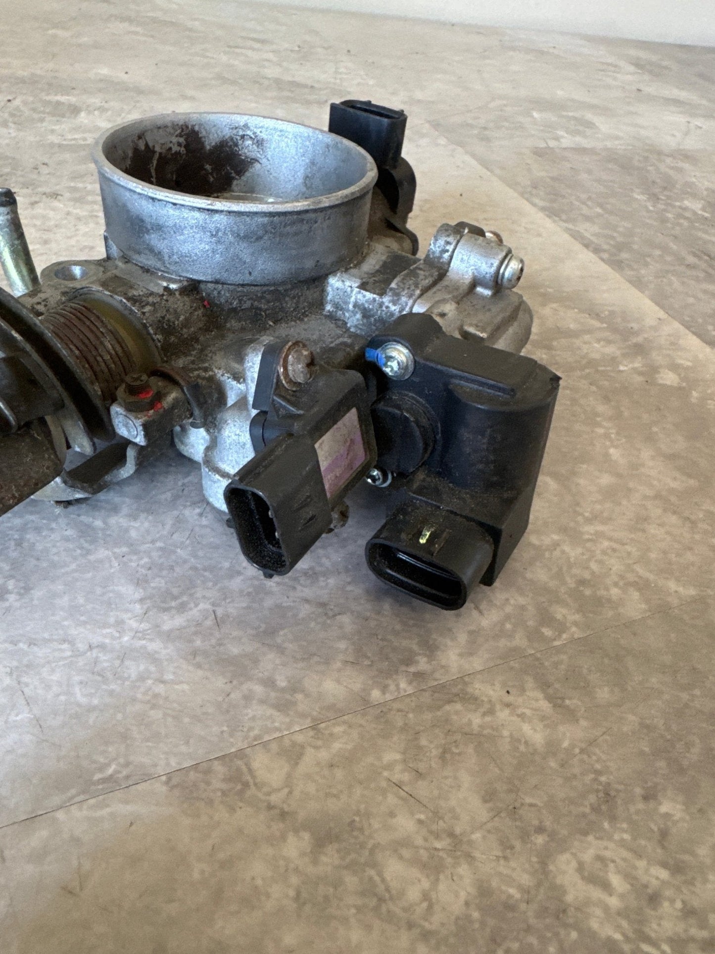 OEM 02-04 Subaru WRX Throttle Body Assembly 16114AB023 (02 WRX) (2)