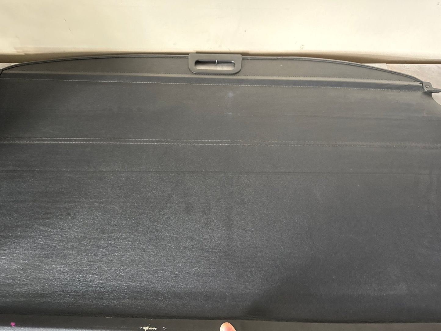 2002-2007 Subaru Impreza WRX Cargo Hatch Trunk Privacy Shade Cover Pull 02-07