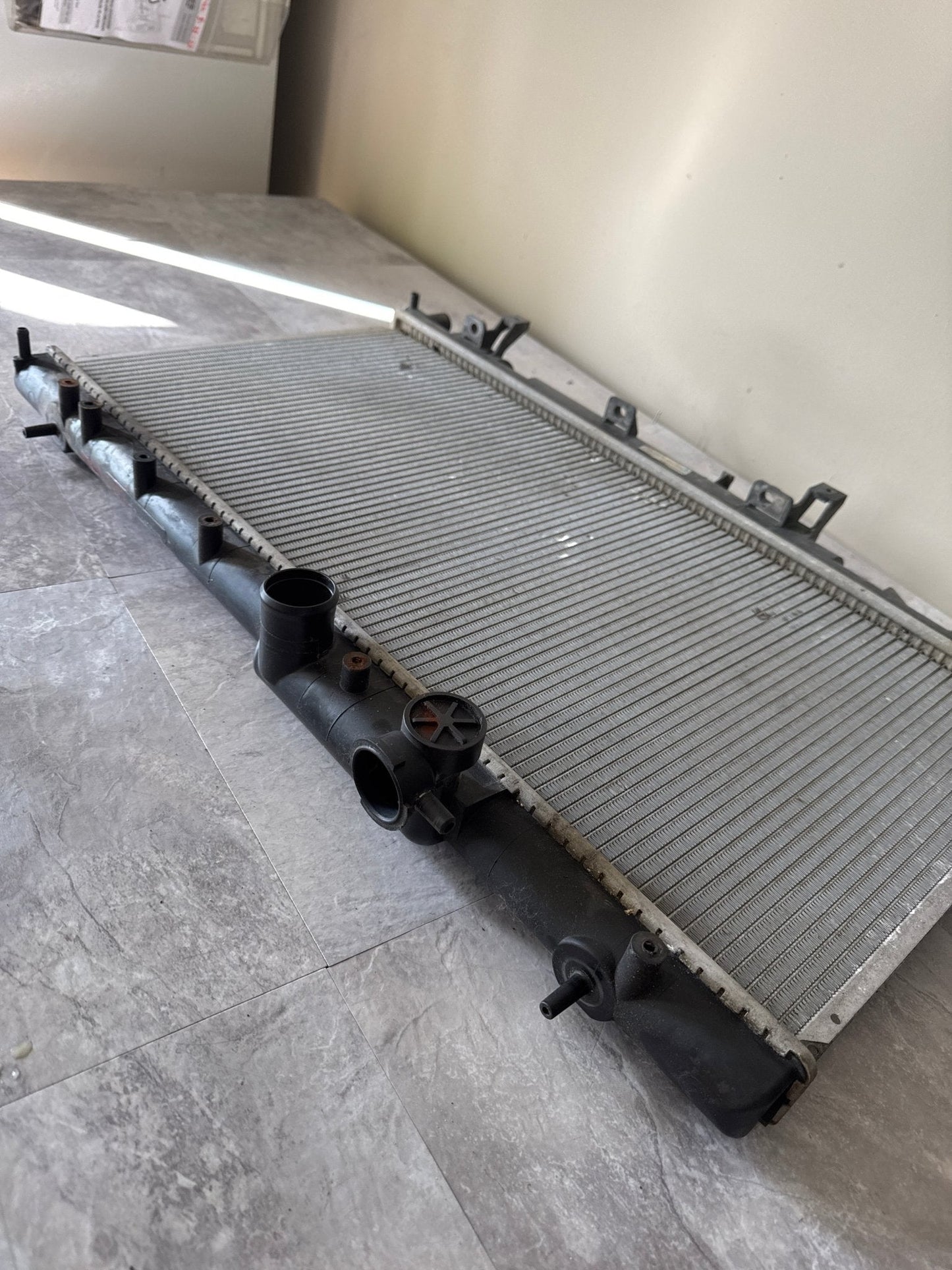 2004-2007 SUBARU IMPREZA WRX STI RADIATOR COOLING ASSEMBLY OEM