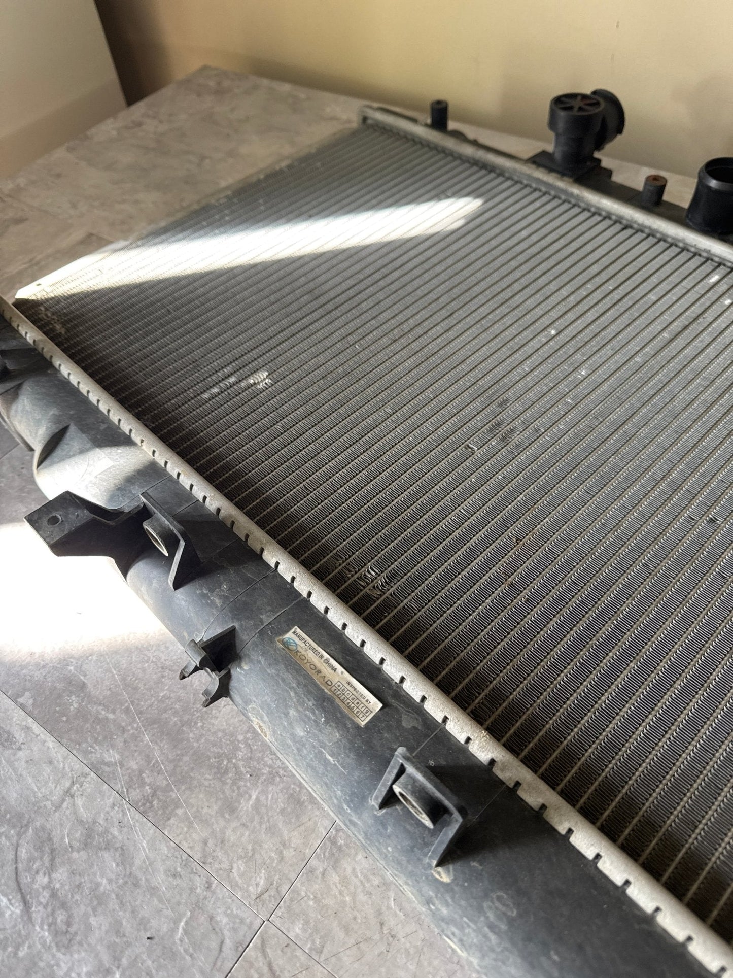 2004-2007 SUBARU IMPREZA WRX STI RADIATOR COOLING ASSEMBLY OEM
