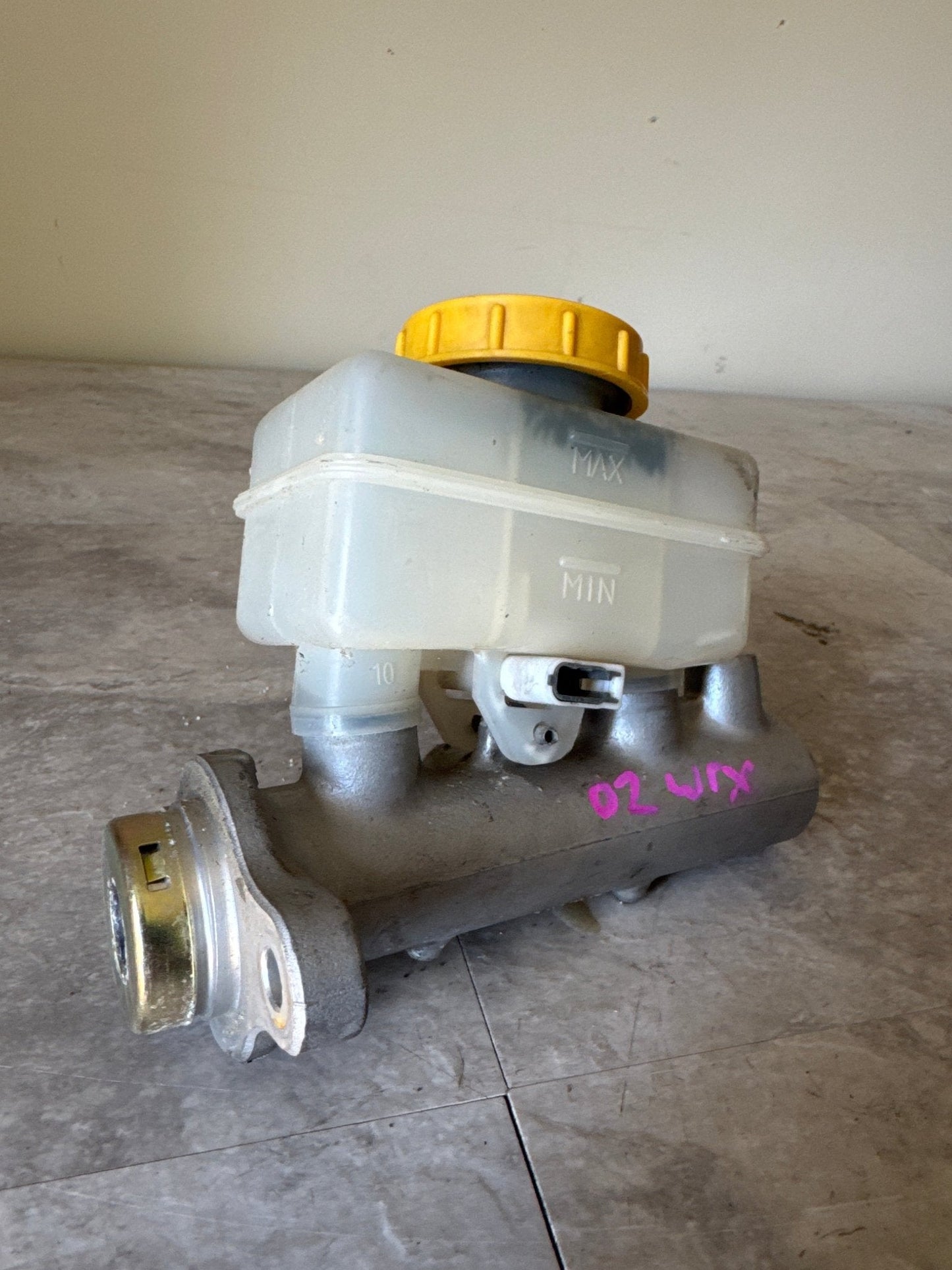 OEM 2002-2007 Subaru Impreza WRX STi Brake Master Cylinder Reservoir (02 WRX)