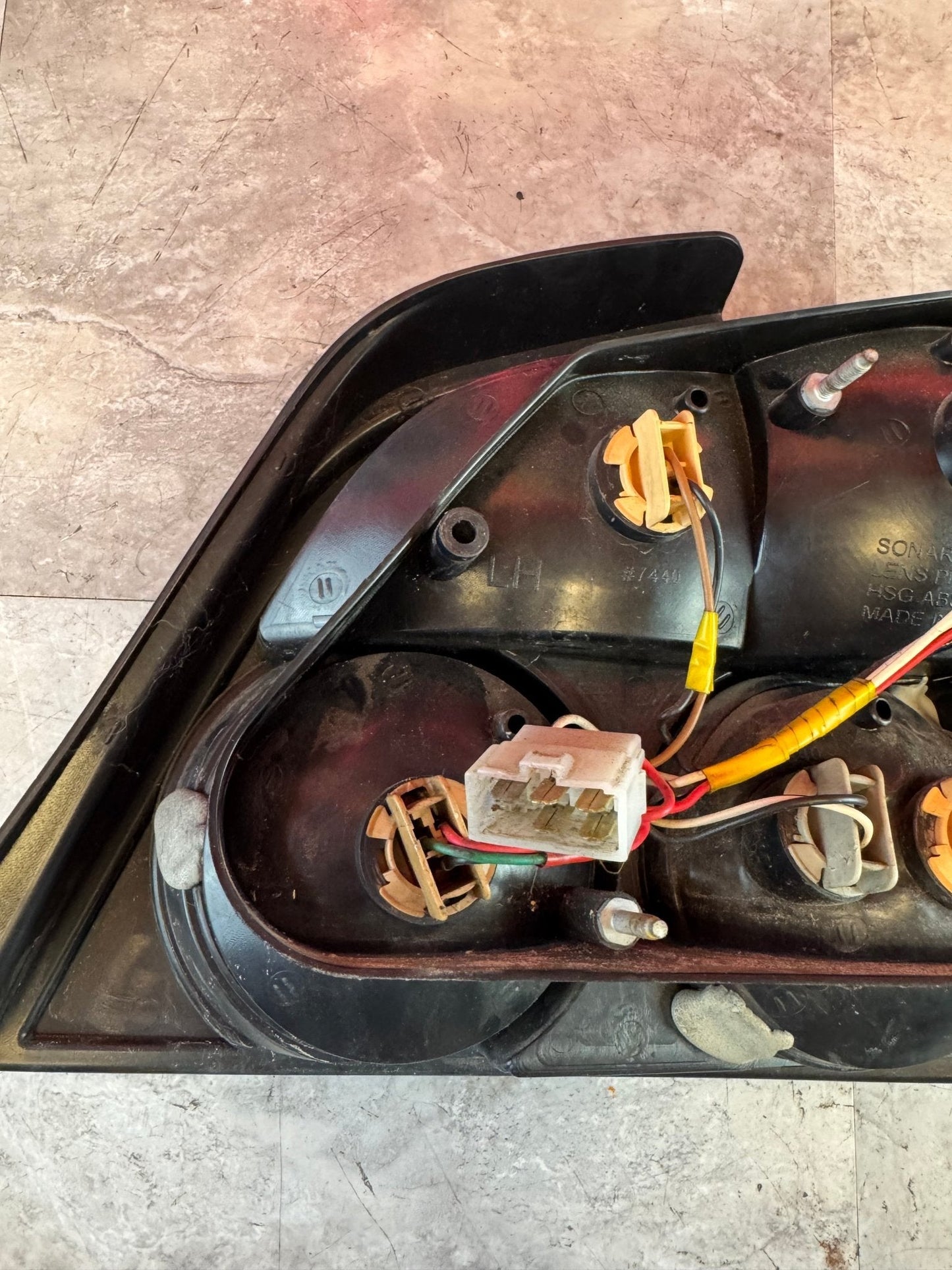 Subaru LH Side Clear Tail Light Assembly 02-03 Subaru Impreza WRX Sedan