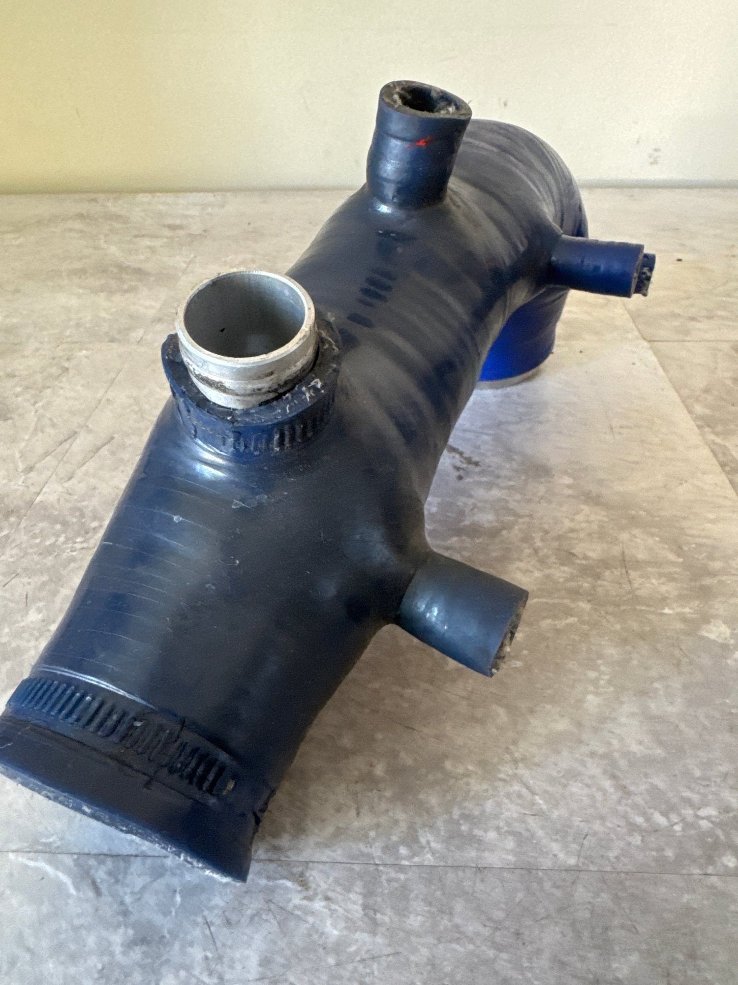 Silicone Turbo Inlet For Subaru 02-07 WRX / 04-07 STi In Blue