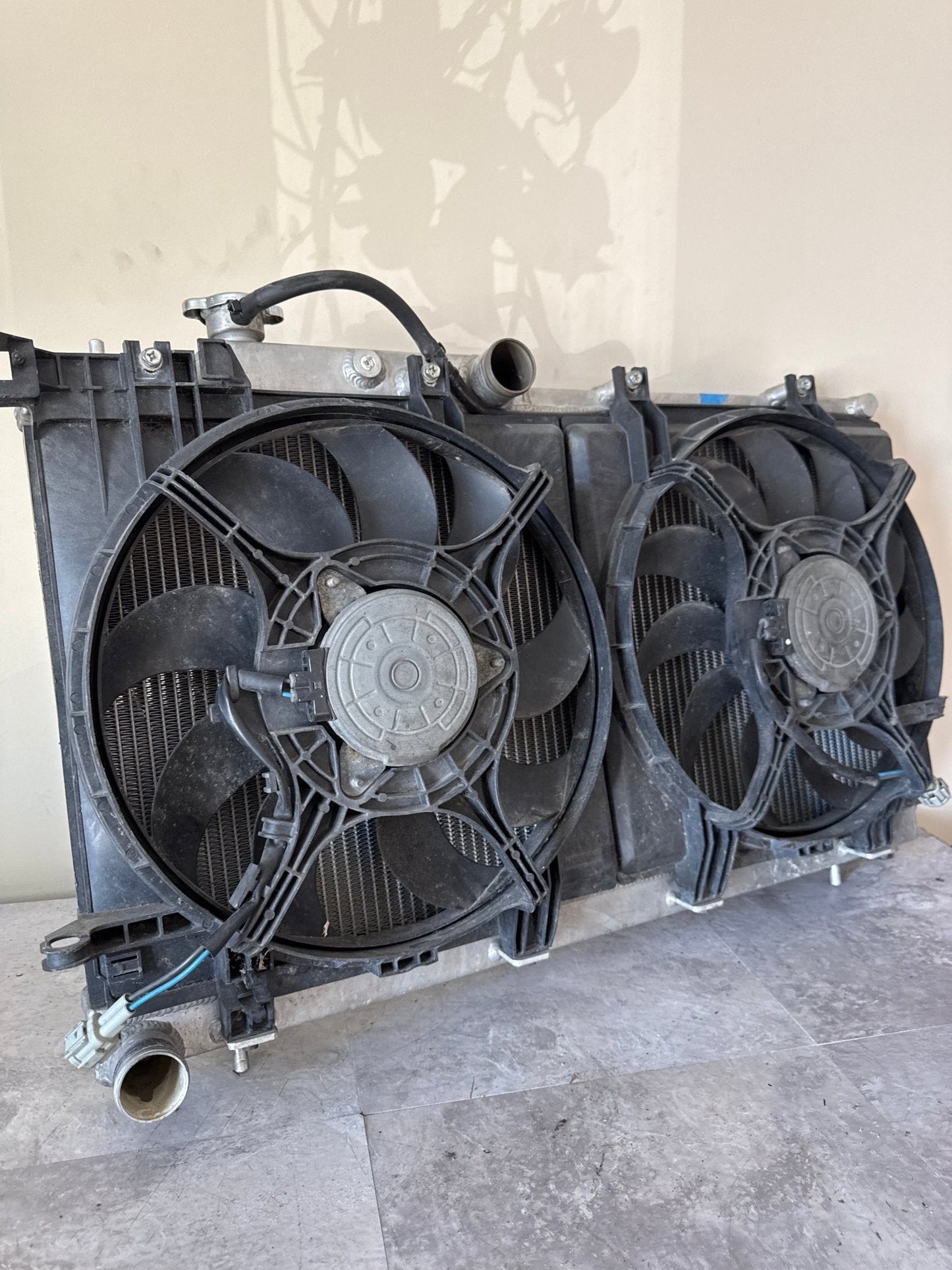 Koyo Radiator Subaru WRX / STI 2008-2021 / Subaru Legacy GT 2005-2012 (Manual Transmission) / Complete with Fans