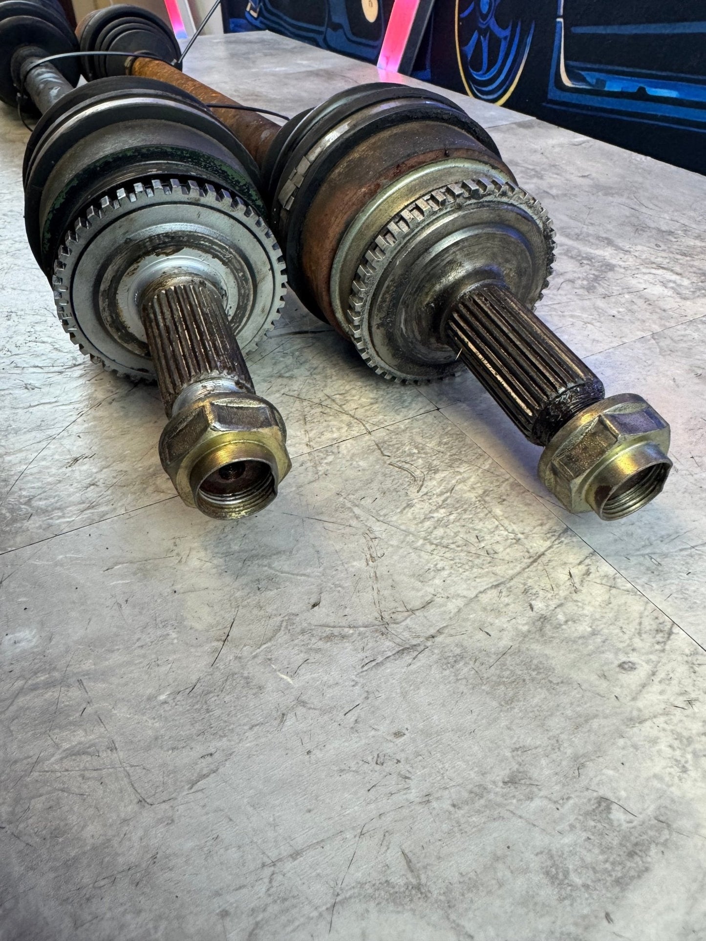 2005-2007 Subaru STi Front Axles OEM Set Pair 78k Miles K4